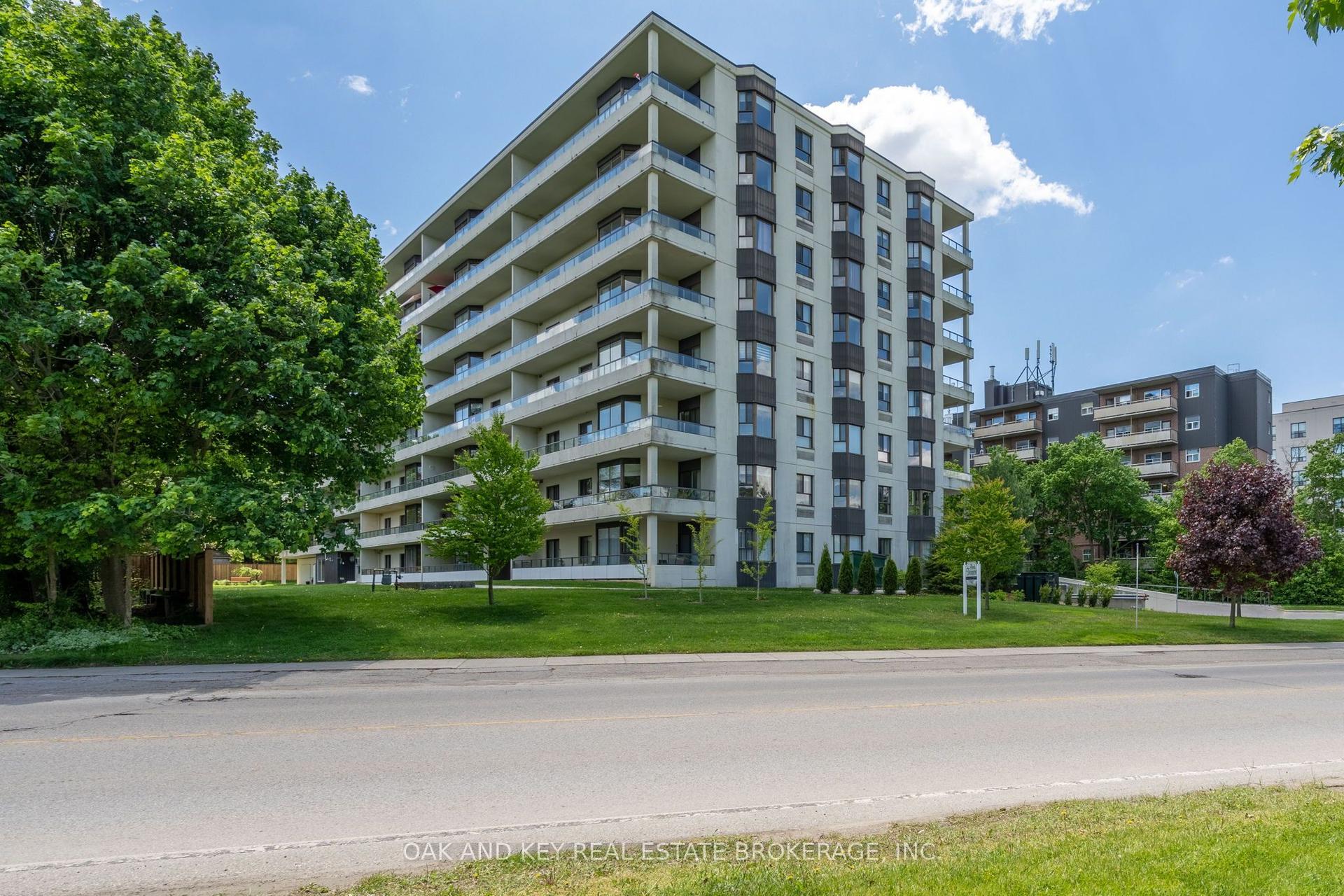 1180 COMMISSIONERS Road 204 #204 — photo 1