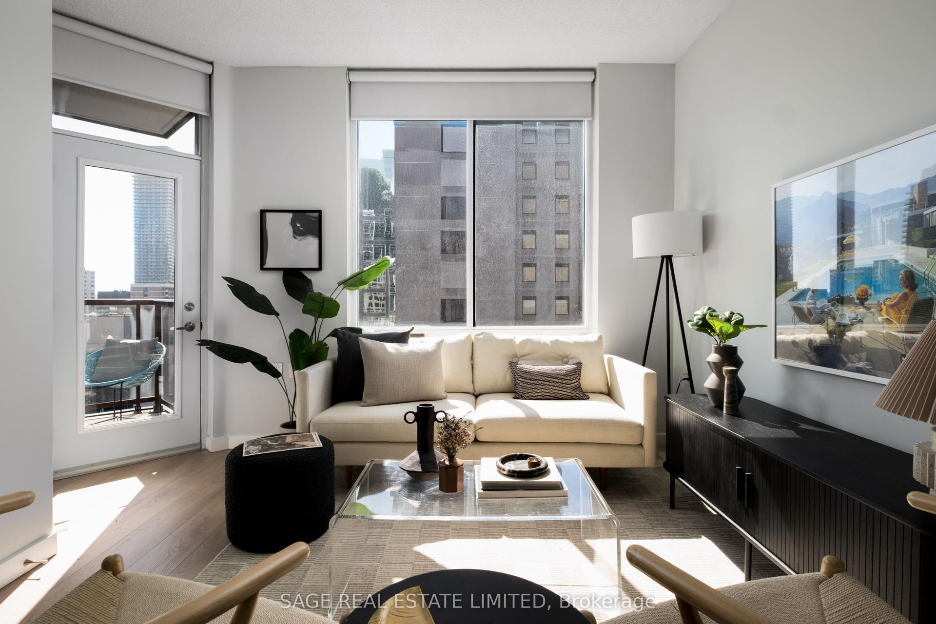 85 Bloor Street E 1713 #1713 — photo 1