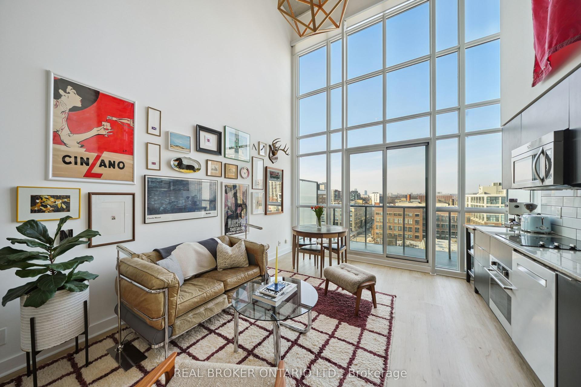 5 Hanna Avenue 714 #714 — photo 1