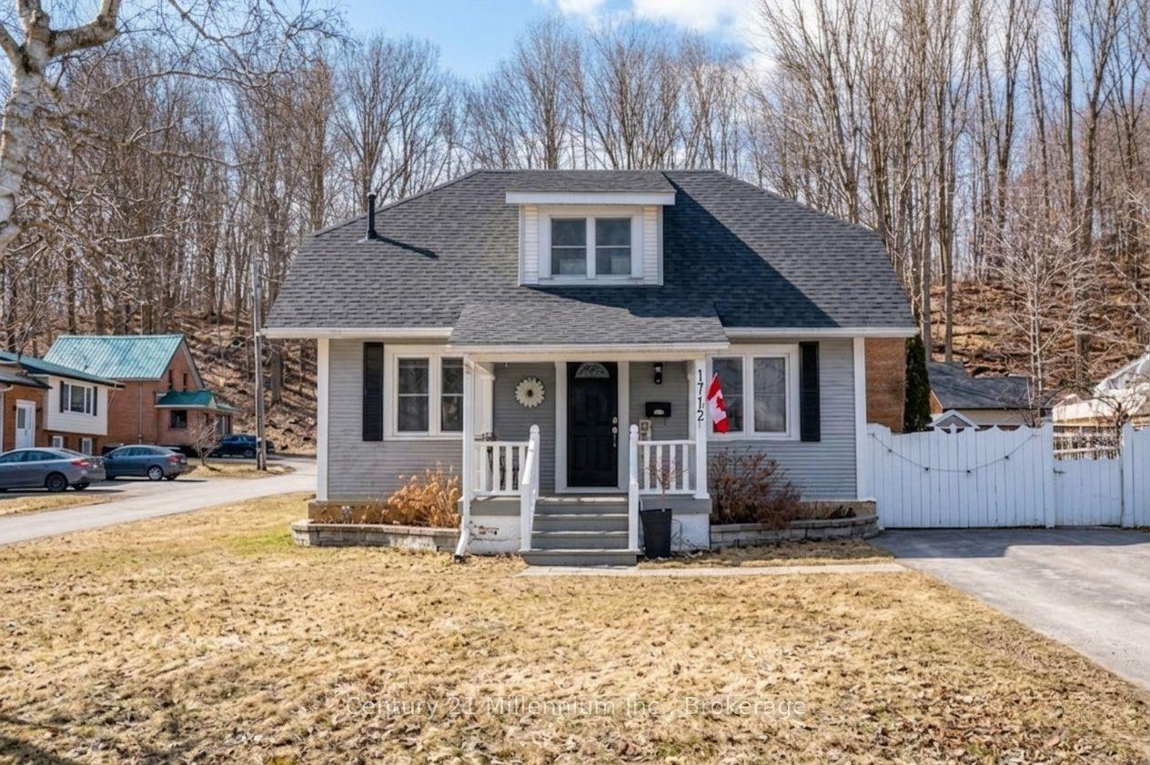 1712 5th Avenue W — photo 1