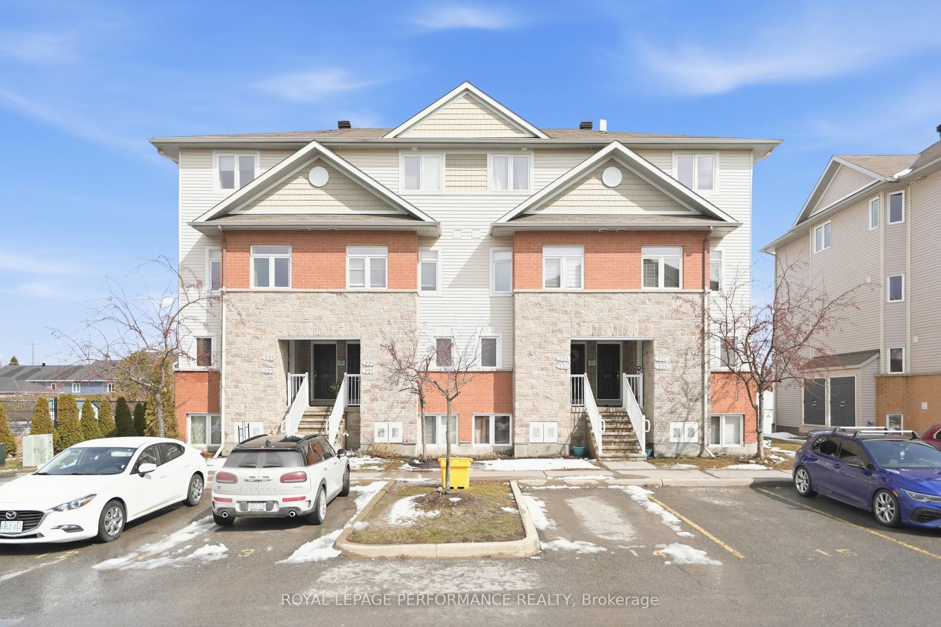 225 Fir Lane — photo 1