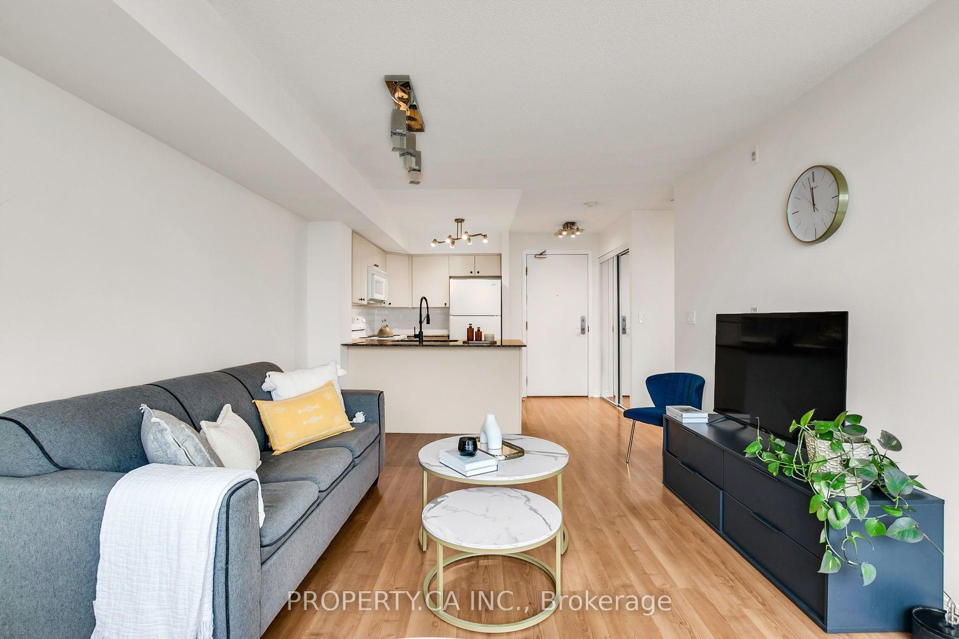 18 Valley Woods Road 711 #711 — photo 1