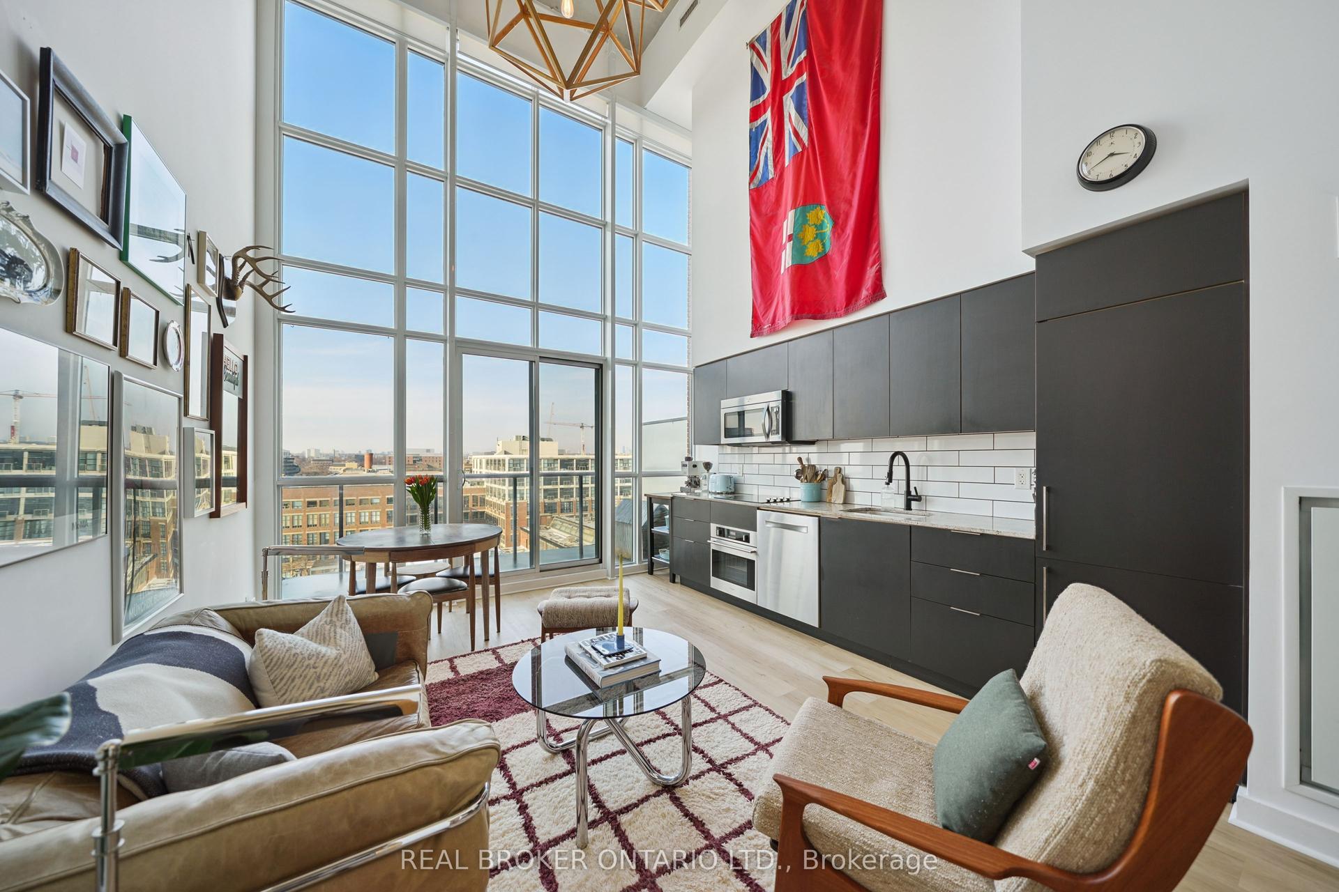 5 Hanna Avenue 714 #714 — photo 1