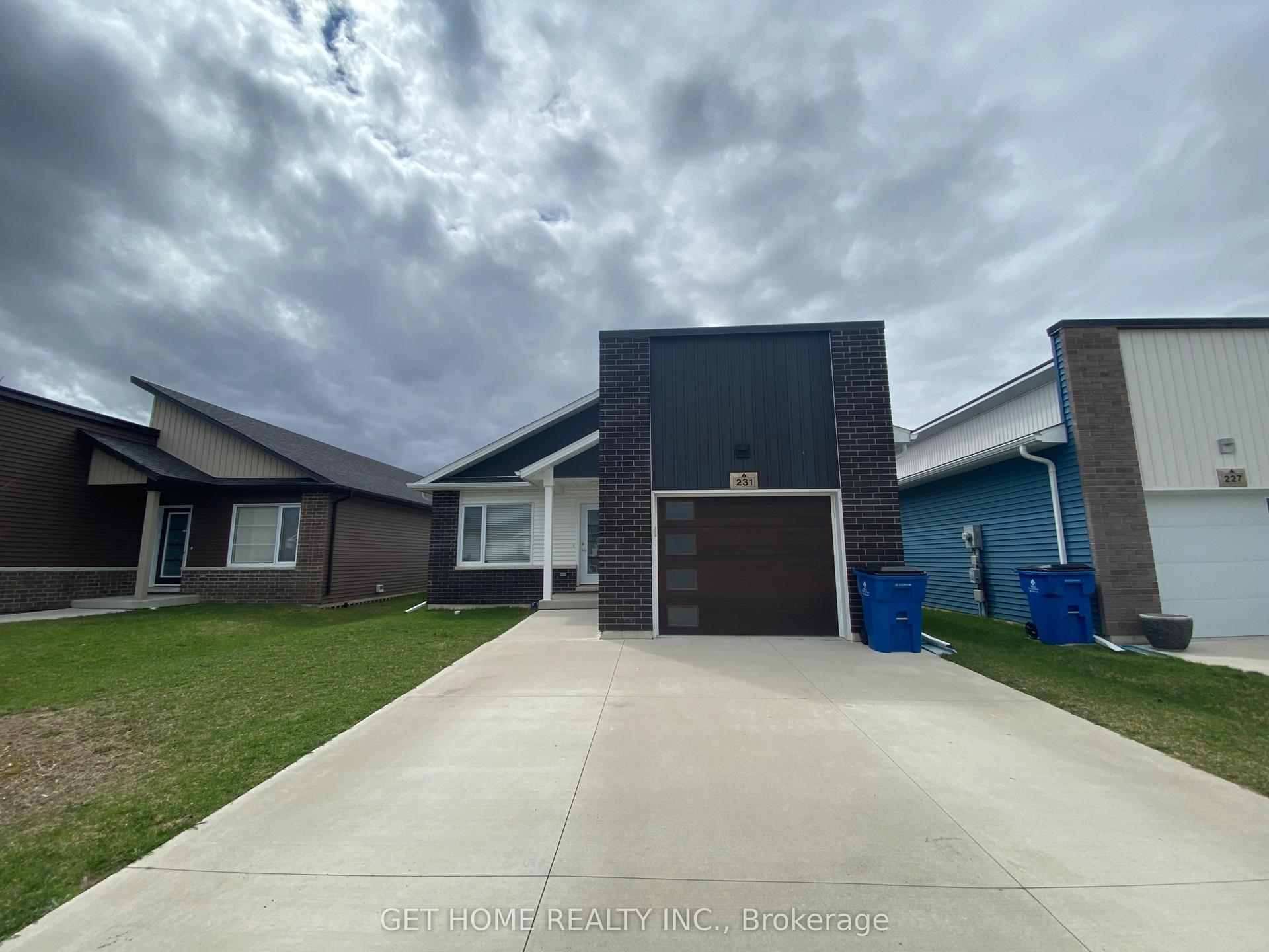 231 Manning Drive — photo 1