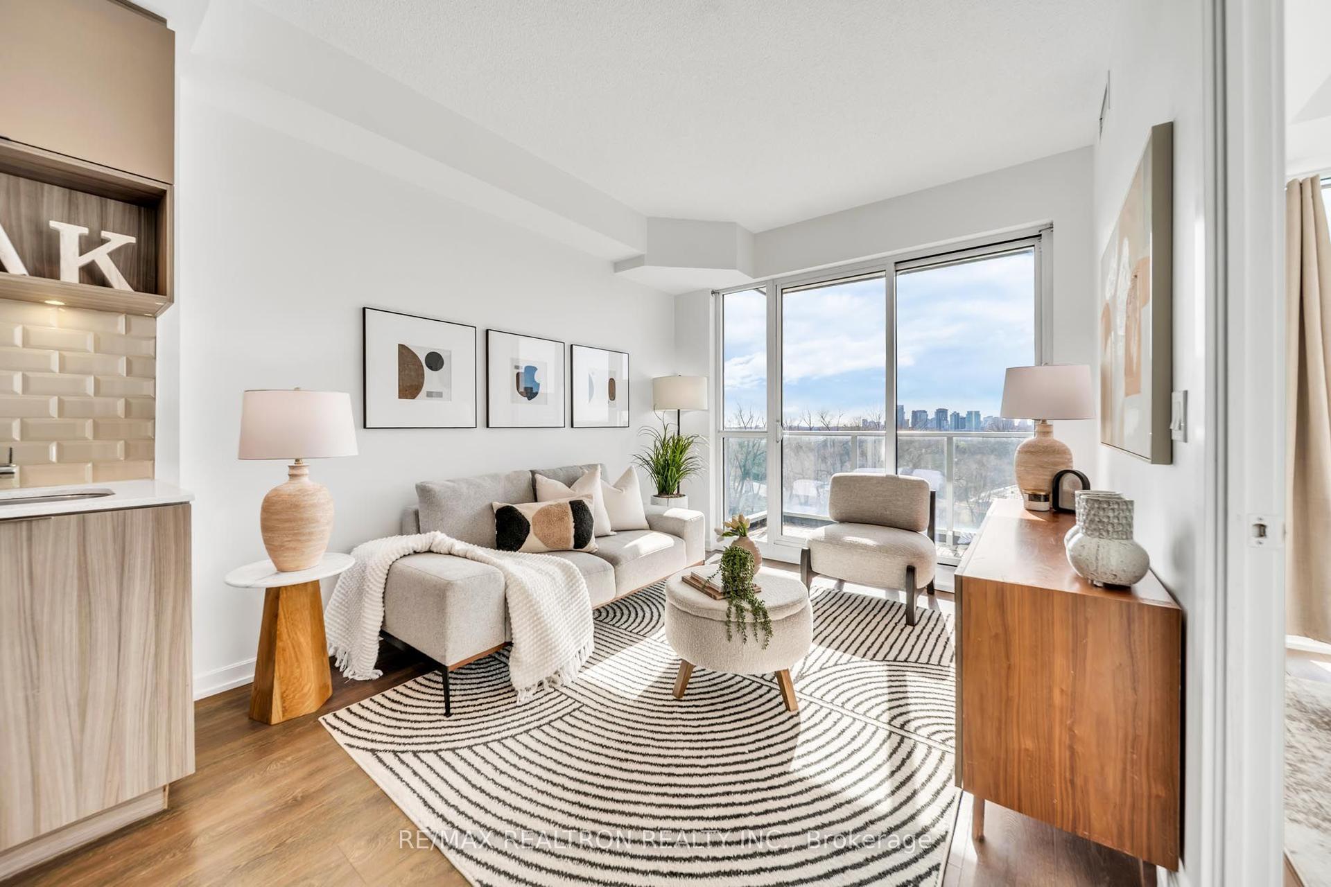 52 Forest Manor Road 418 #418 — photo 1