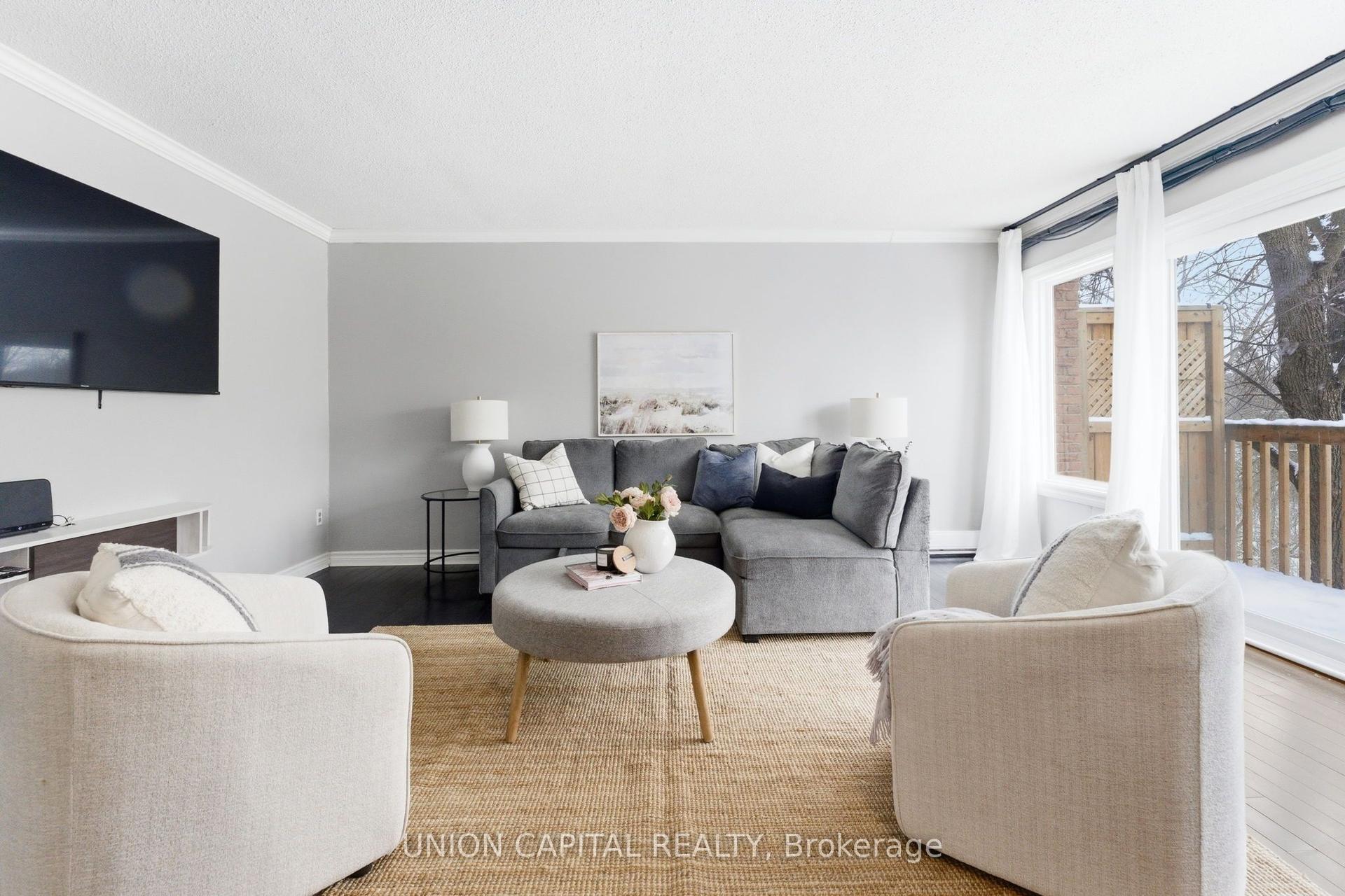 317 Milestone Crescent — photo 1