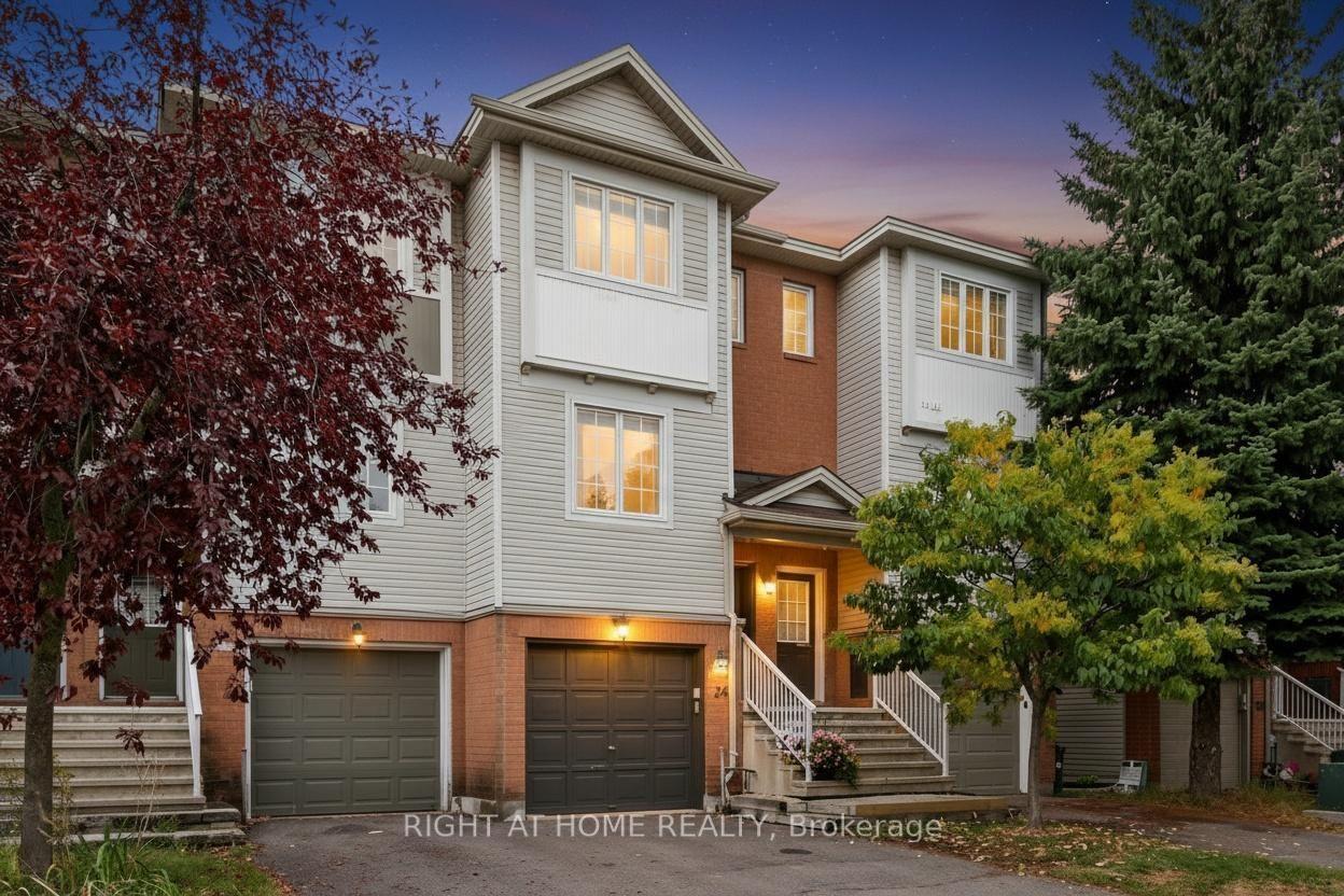 24 Manhattan Crescent — photo 1