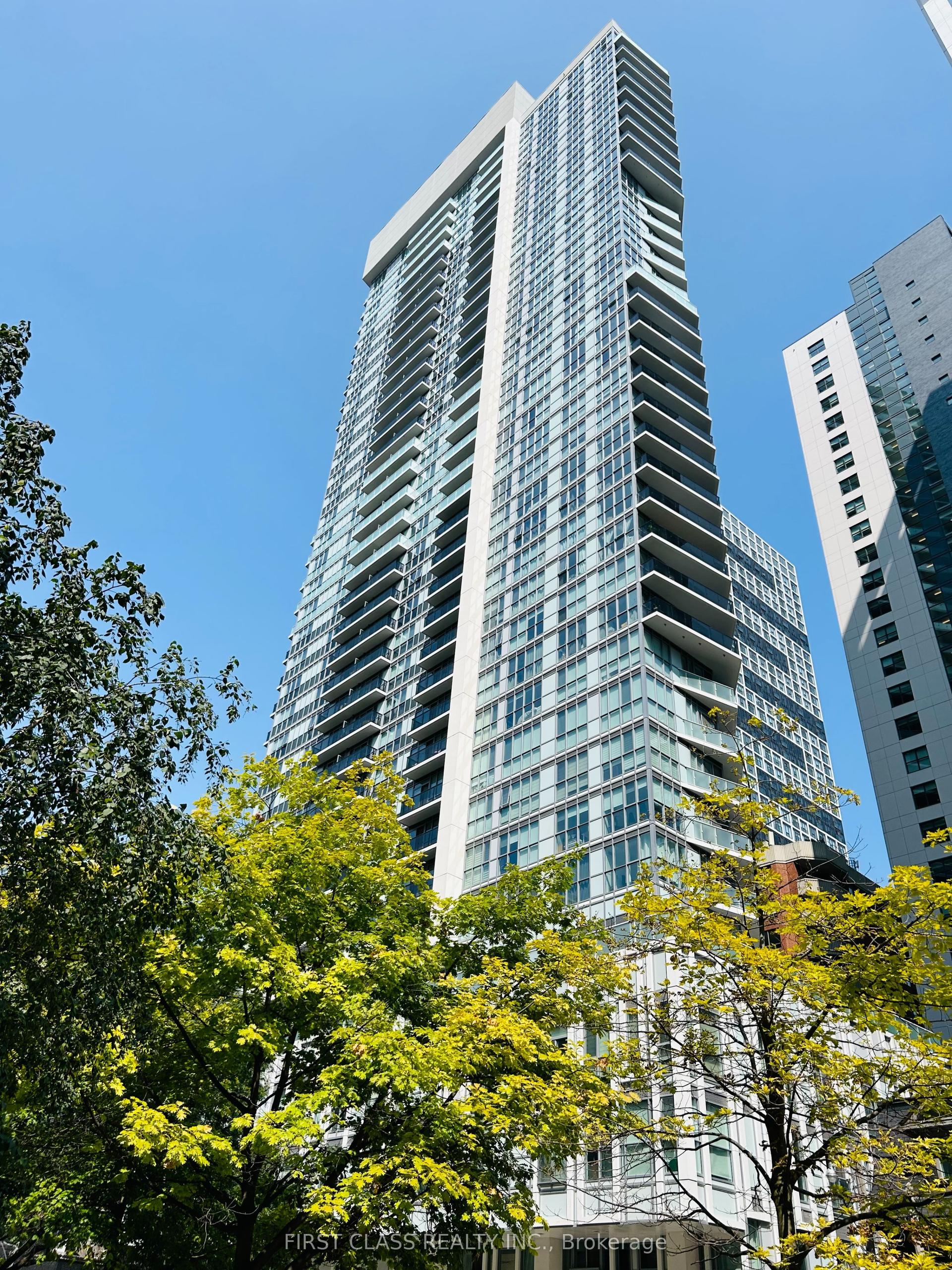 77 Mutual Street 1806 #1806 — photo 1