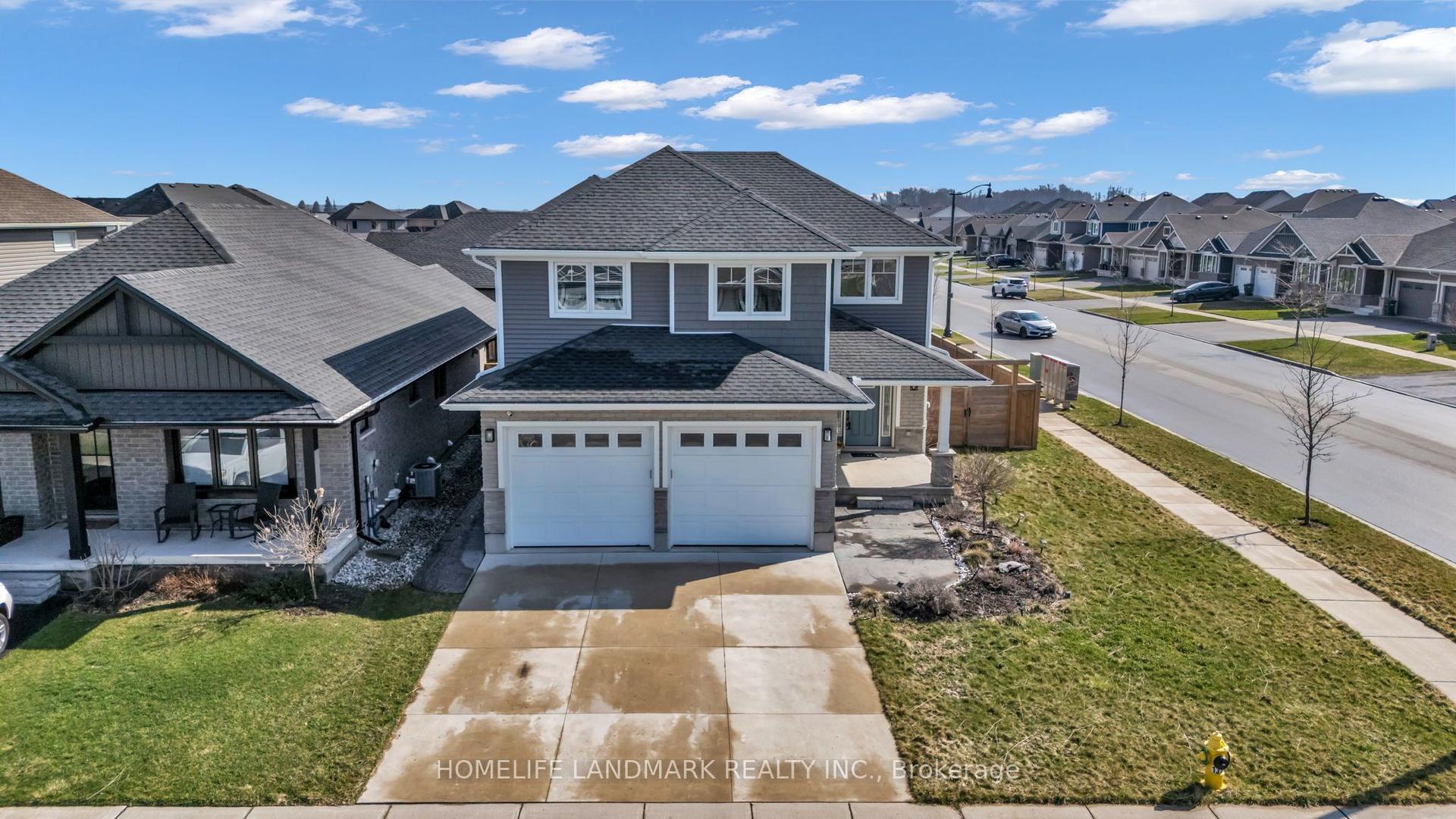 2 Auburn Drive — photo 1