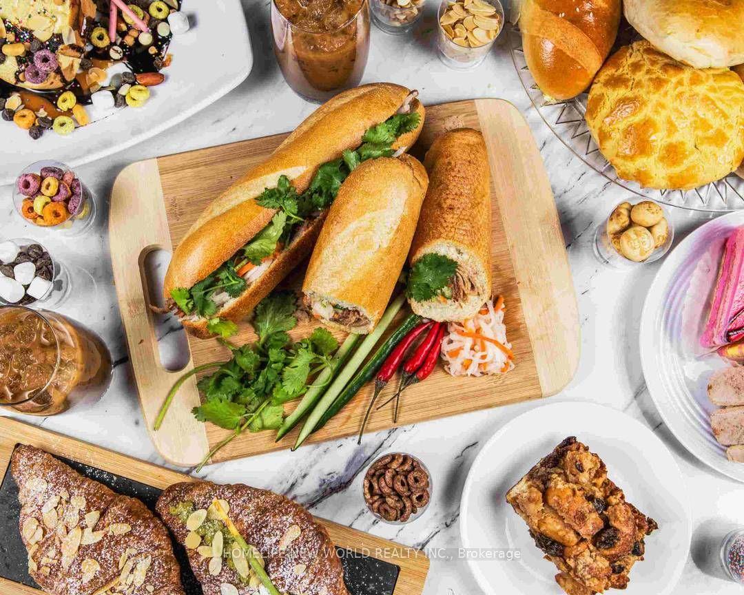 2555 VICTORIA PARK Avenue 16 #16 — photo 1