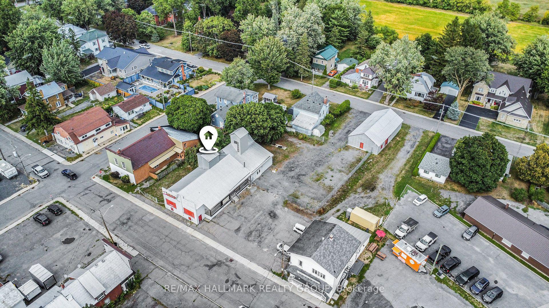 33 King Street — photo 1