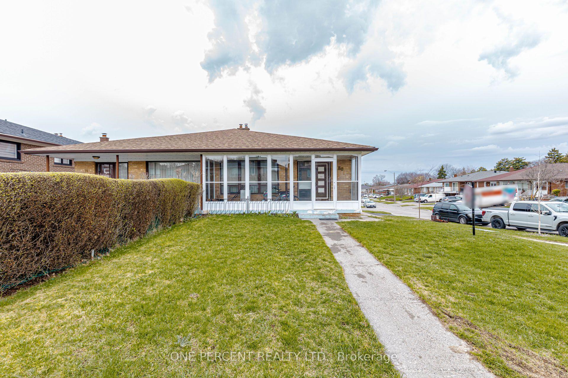 80 Fallingdale Crescent — photo 1