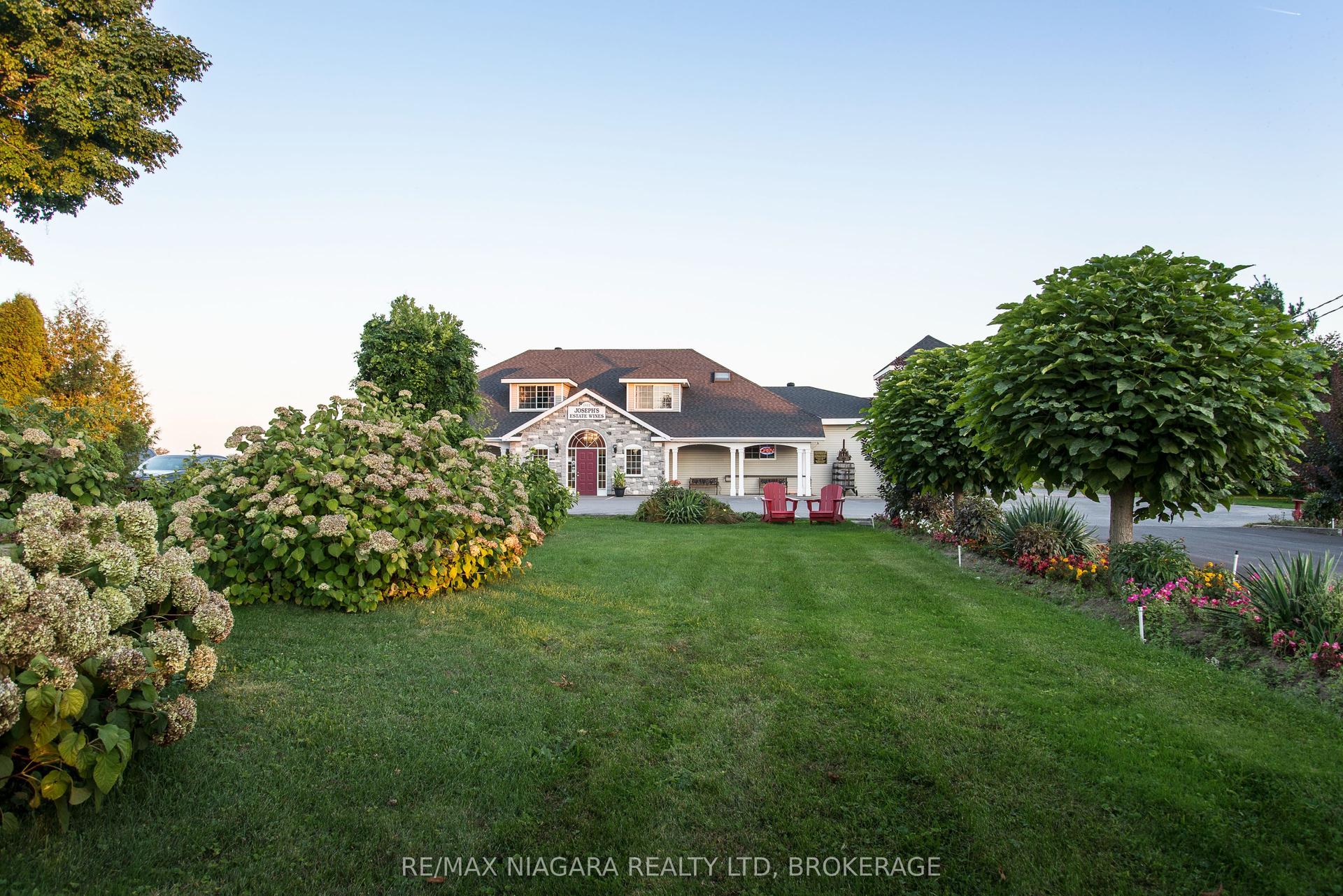 1811 Niagara Stone Road — photo 1