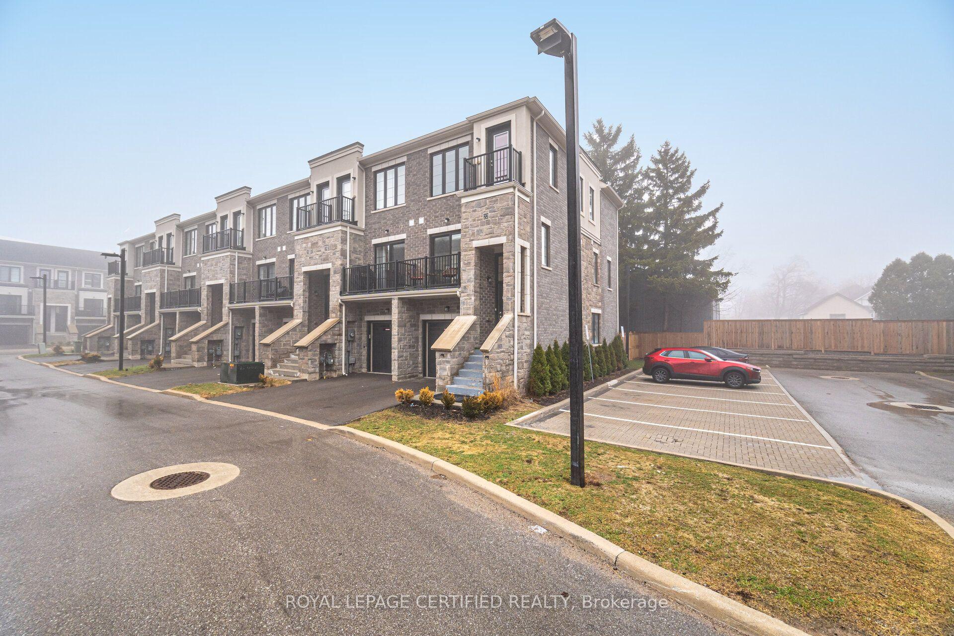 383 Dundas Street E 22 #22 — photo 1