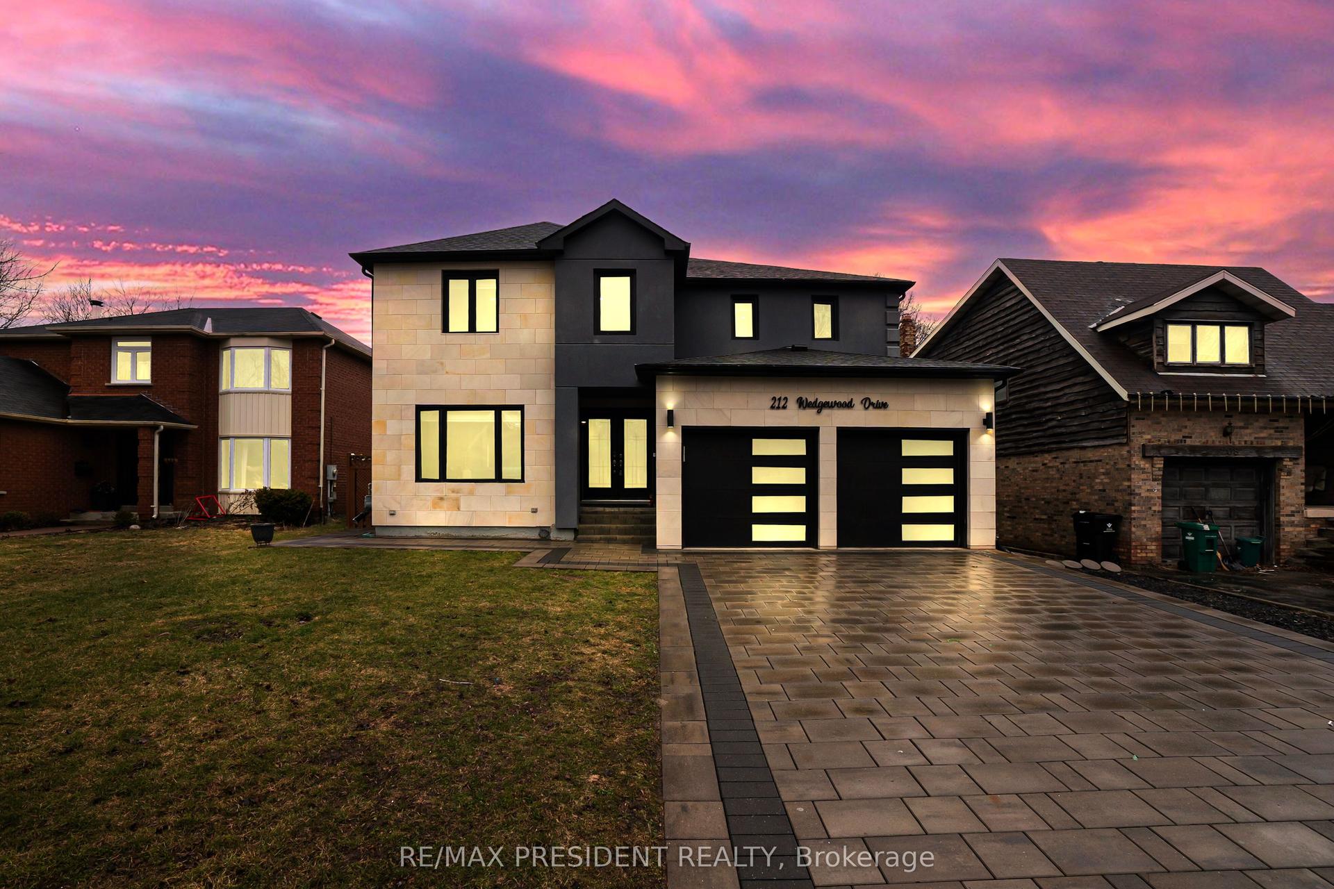 212 Wedgewood Drive — photo 1