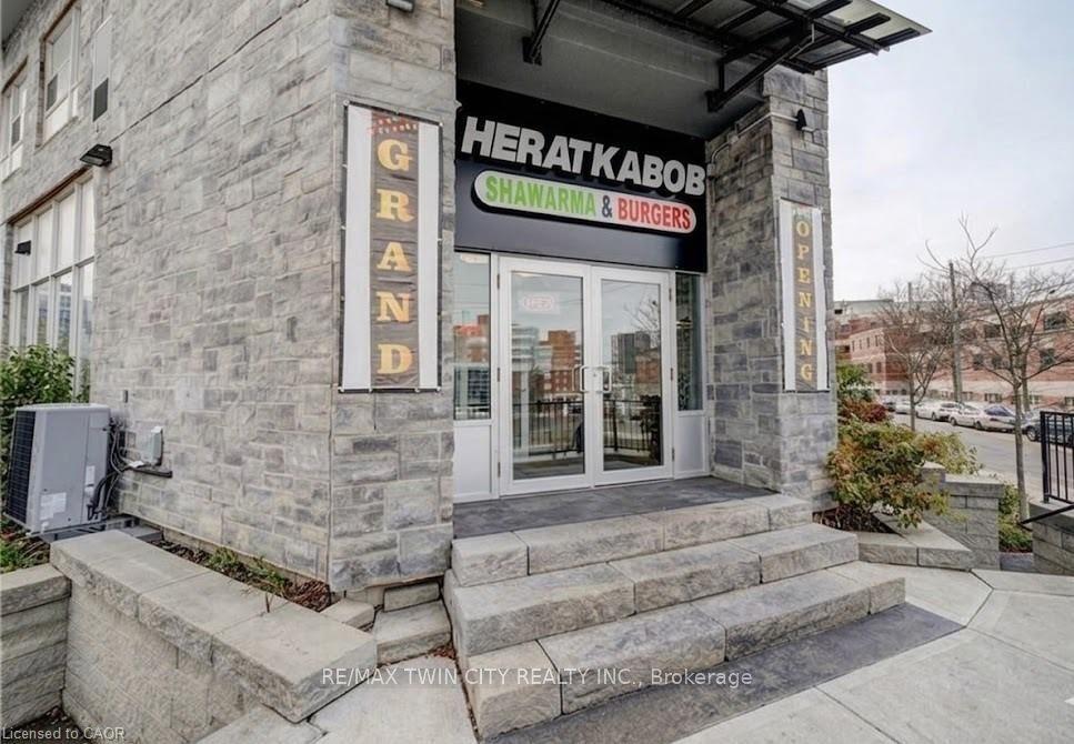 185 KING Street N — photo 1