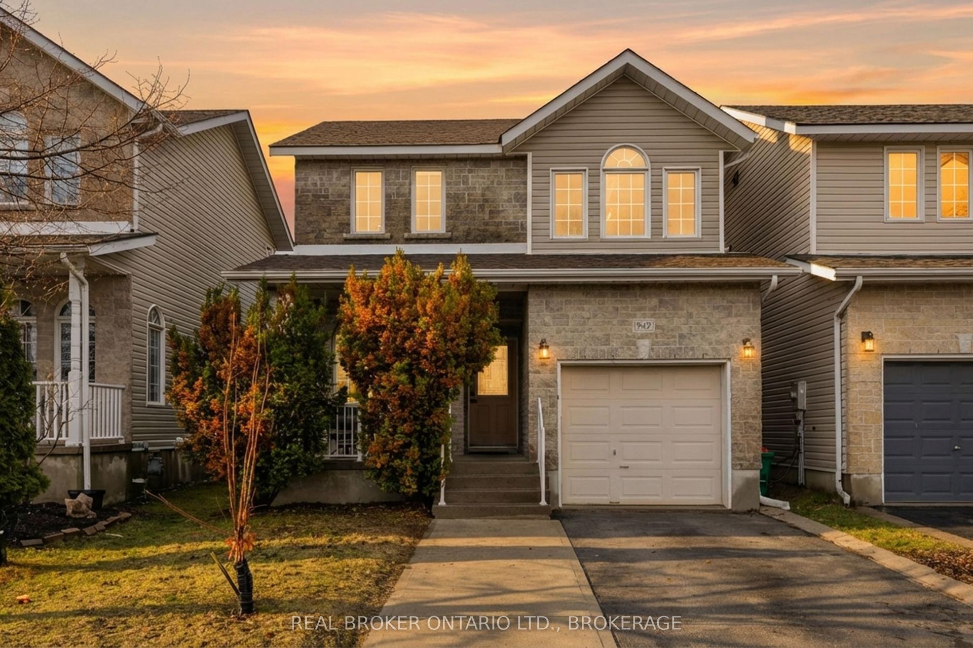 942 Bluffwood Avenue — photo 1