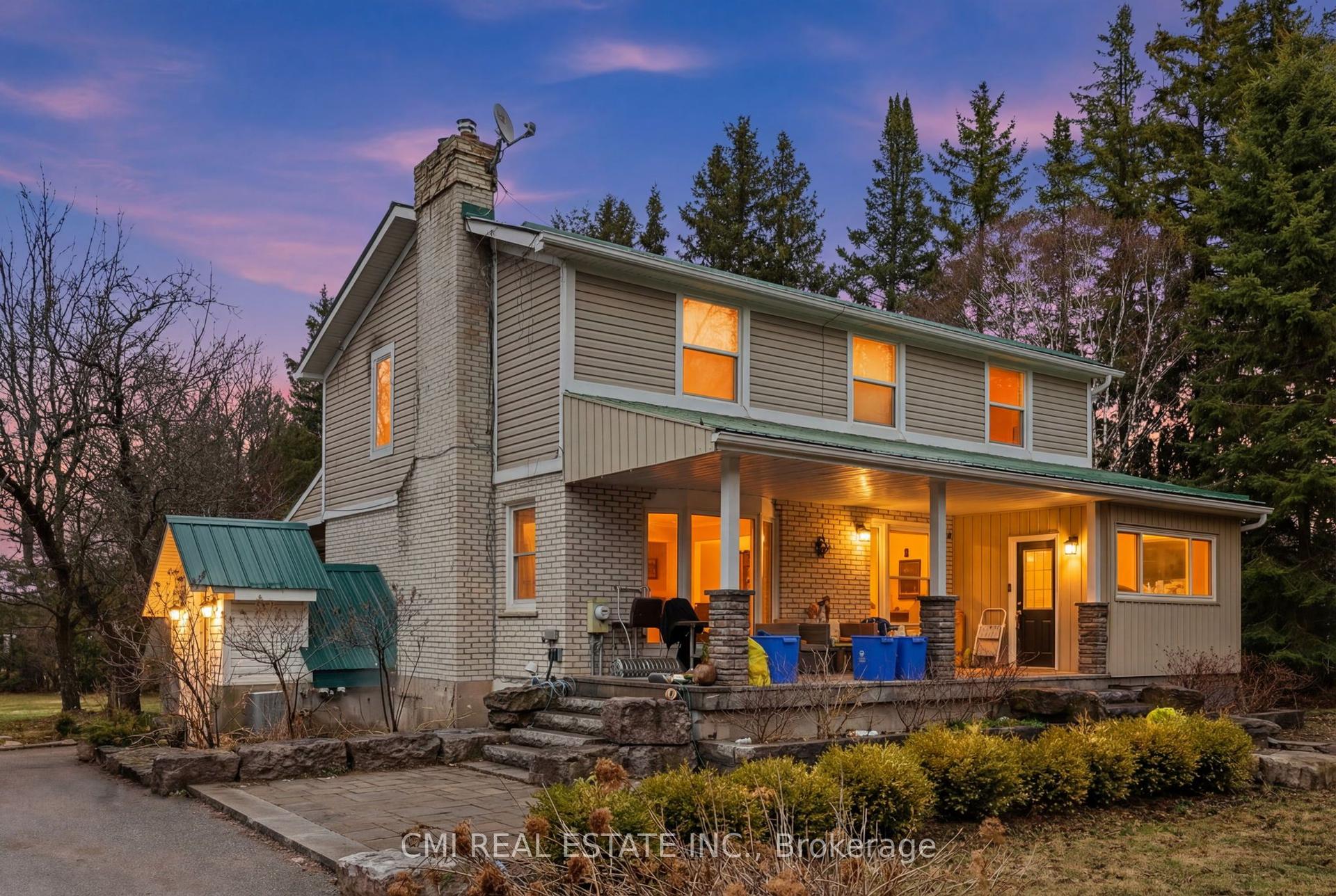 5607 Tenth Line — photo 1