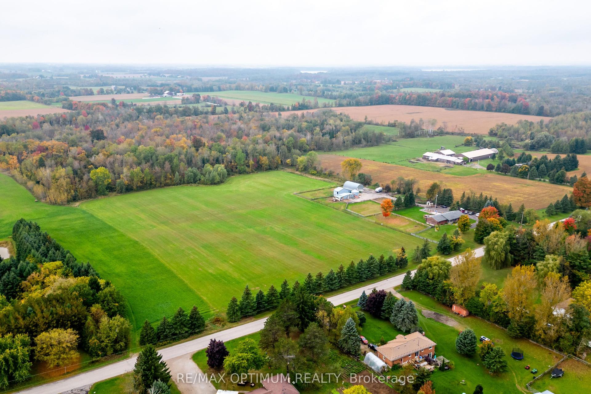 6212 Sixth Line — photo 1