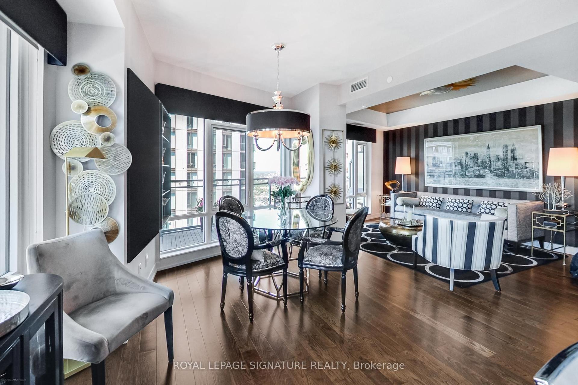 21 Widmer Street 3711 #3711 — photo 1