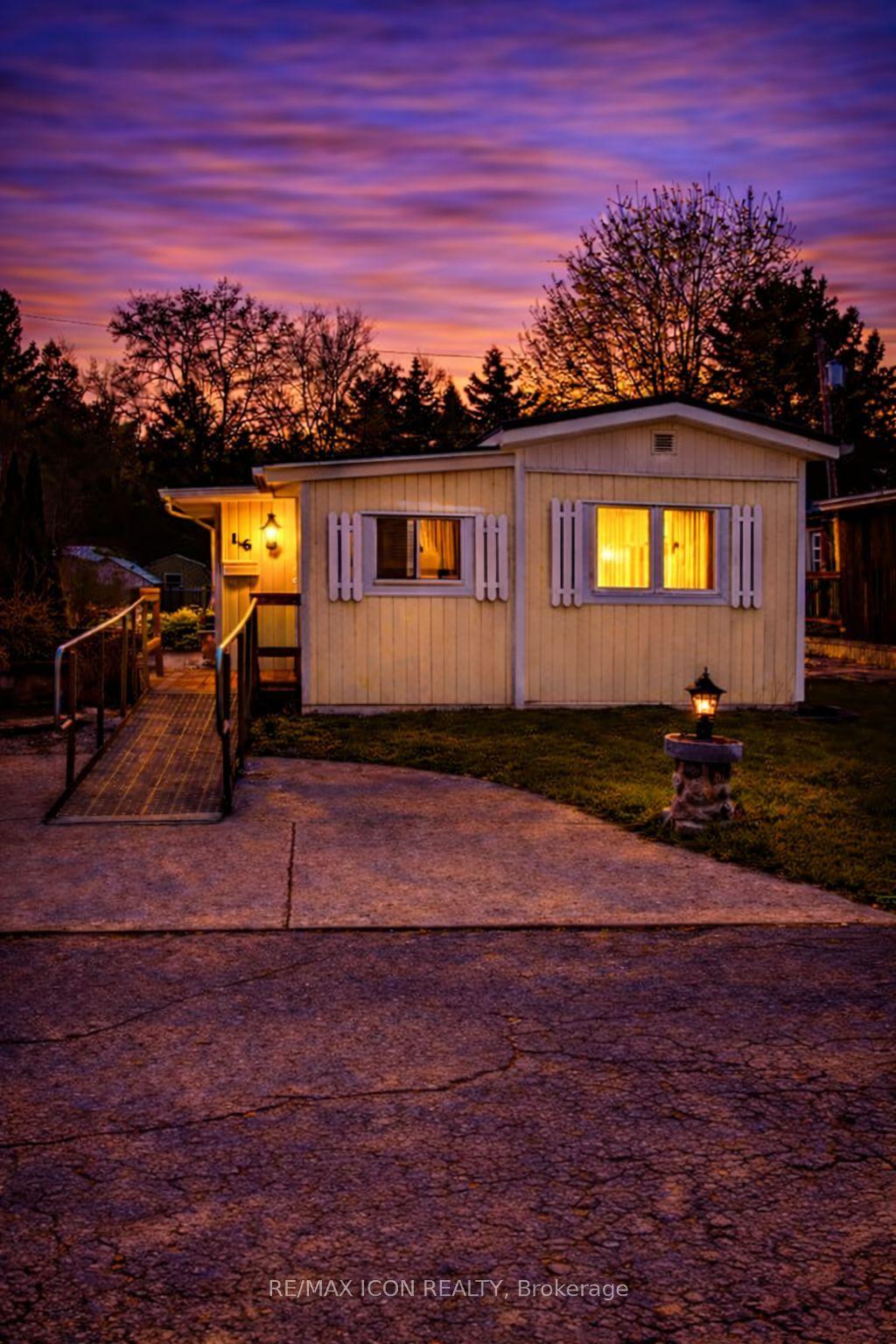 9839 Lakeshore Road 16 #16 — photo 1