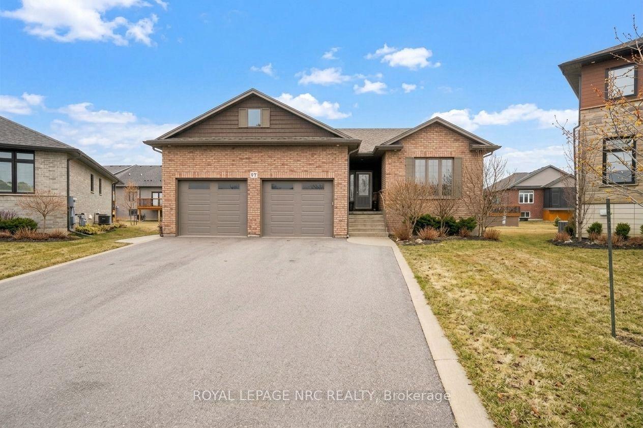 67 Hickory Court — photo 1