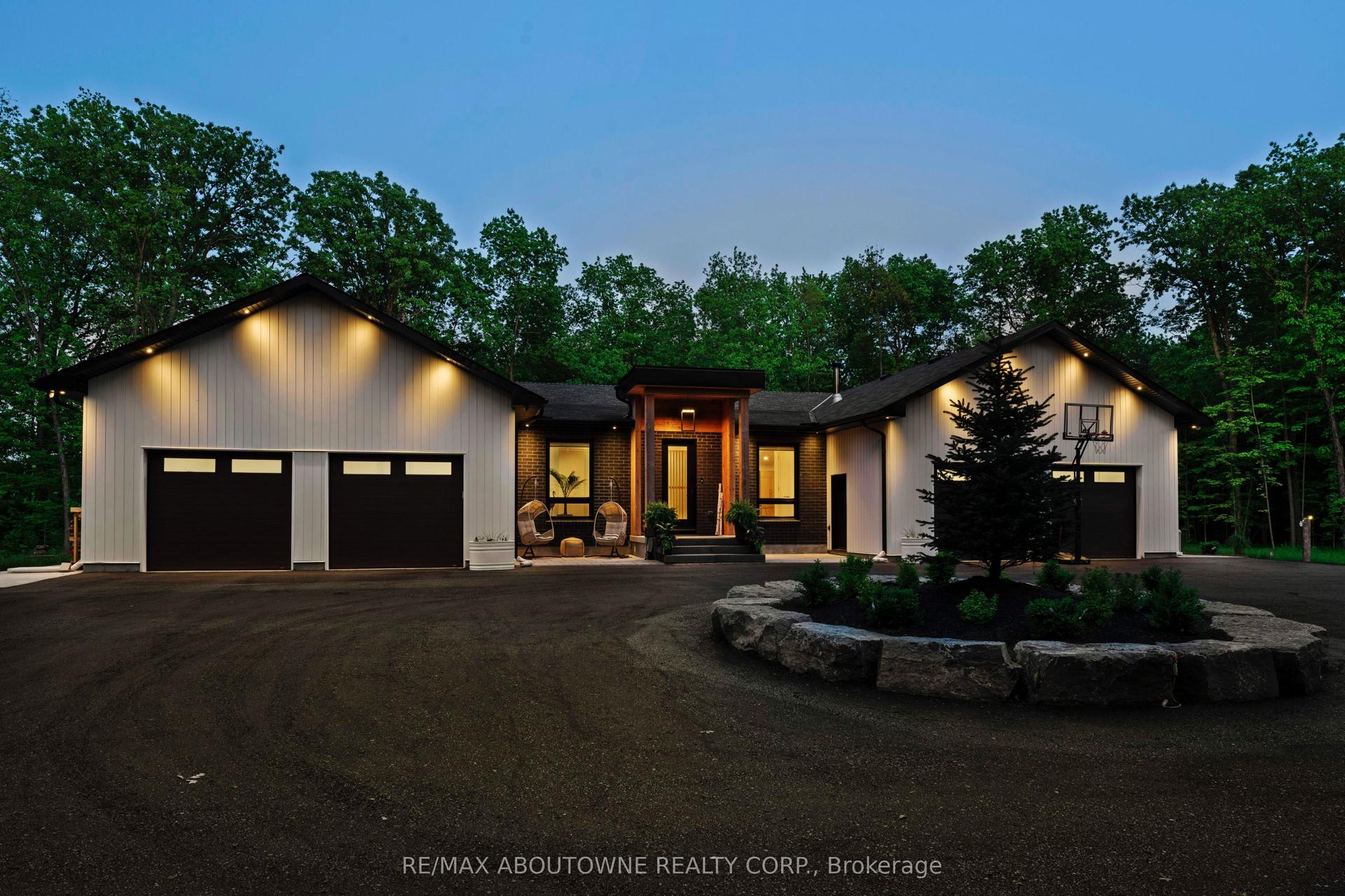 295 Allen Road — photo 1