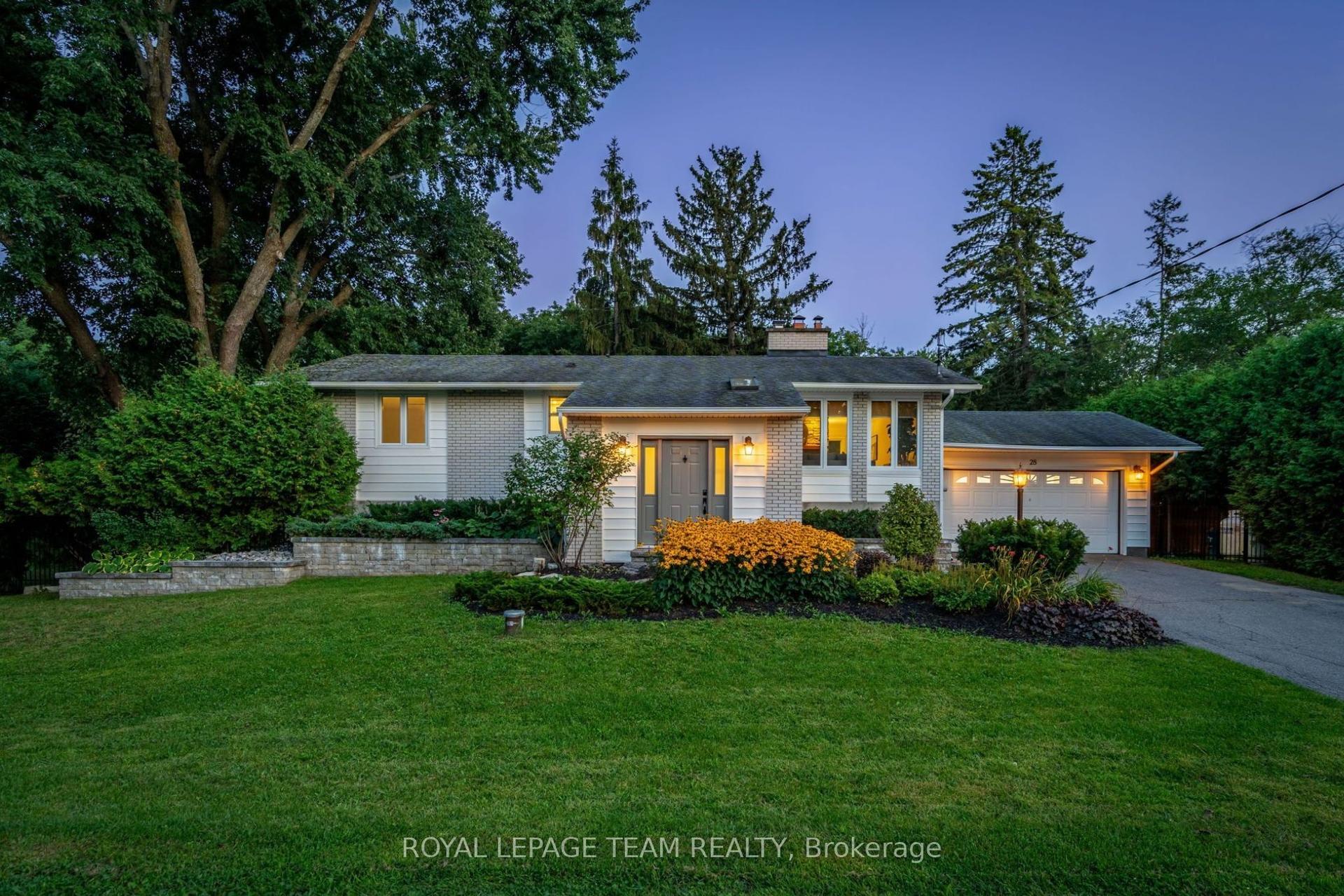 28 Maplehill Way — photo 1