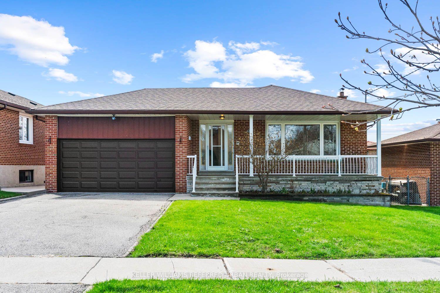 583 Queens Drive — photo 1