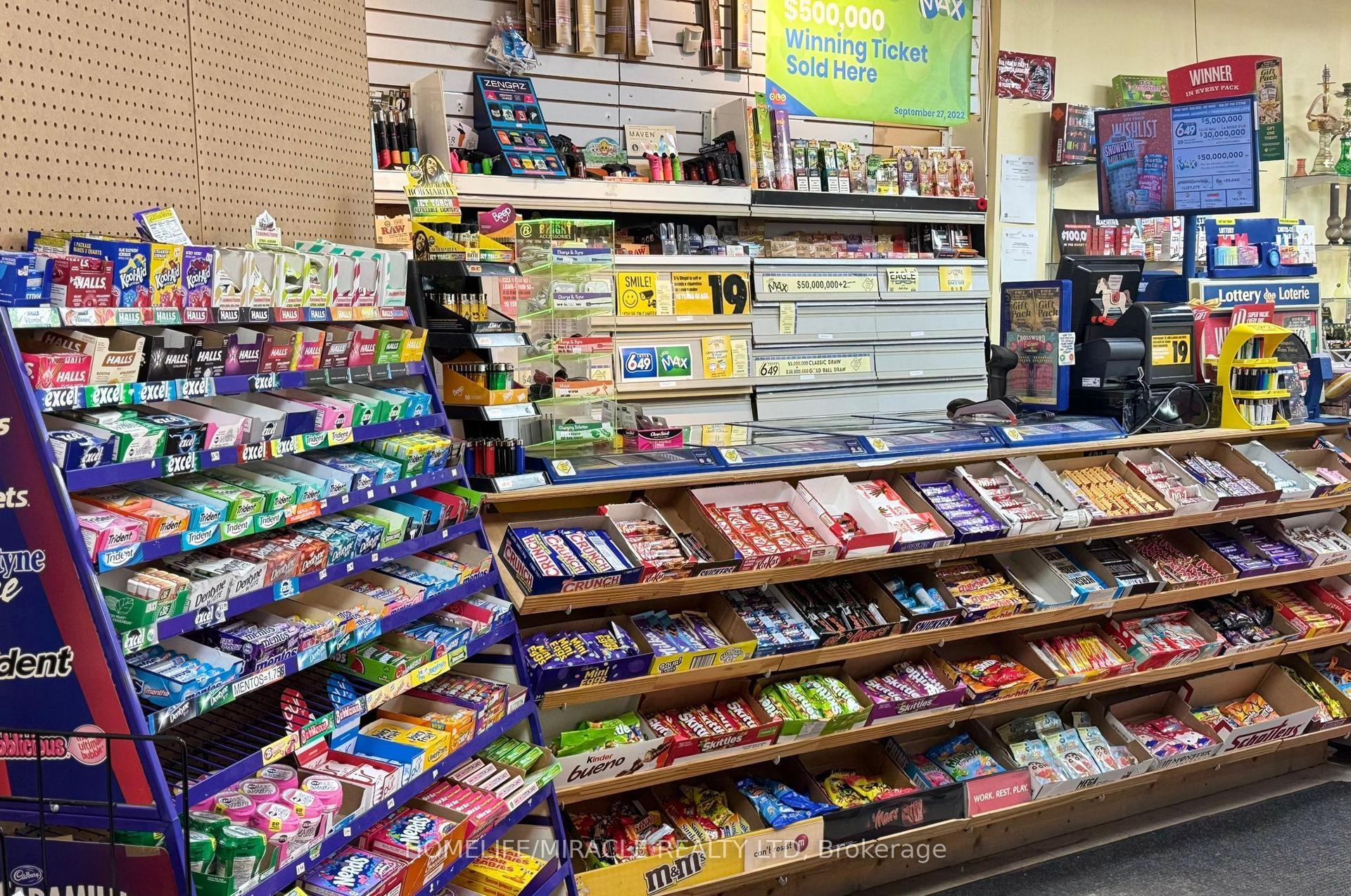 20 Woodlawn Road E 7 #7 — photo 1