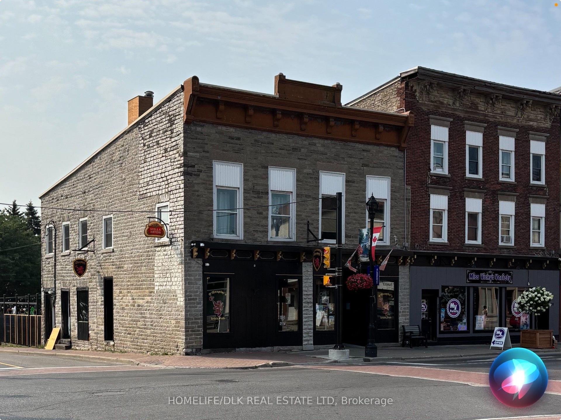 101 King Street W — photo 1