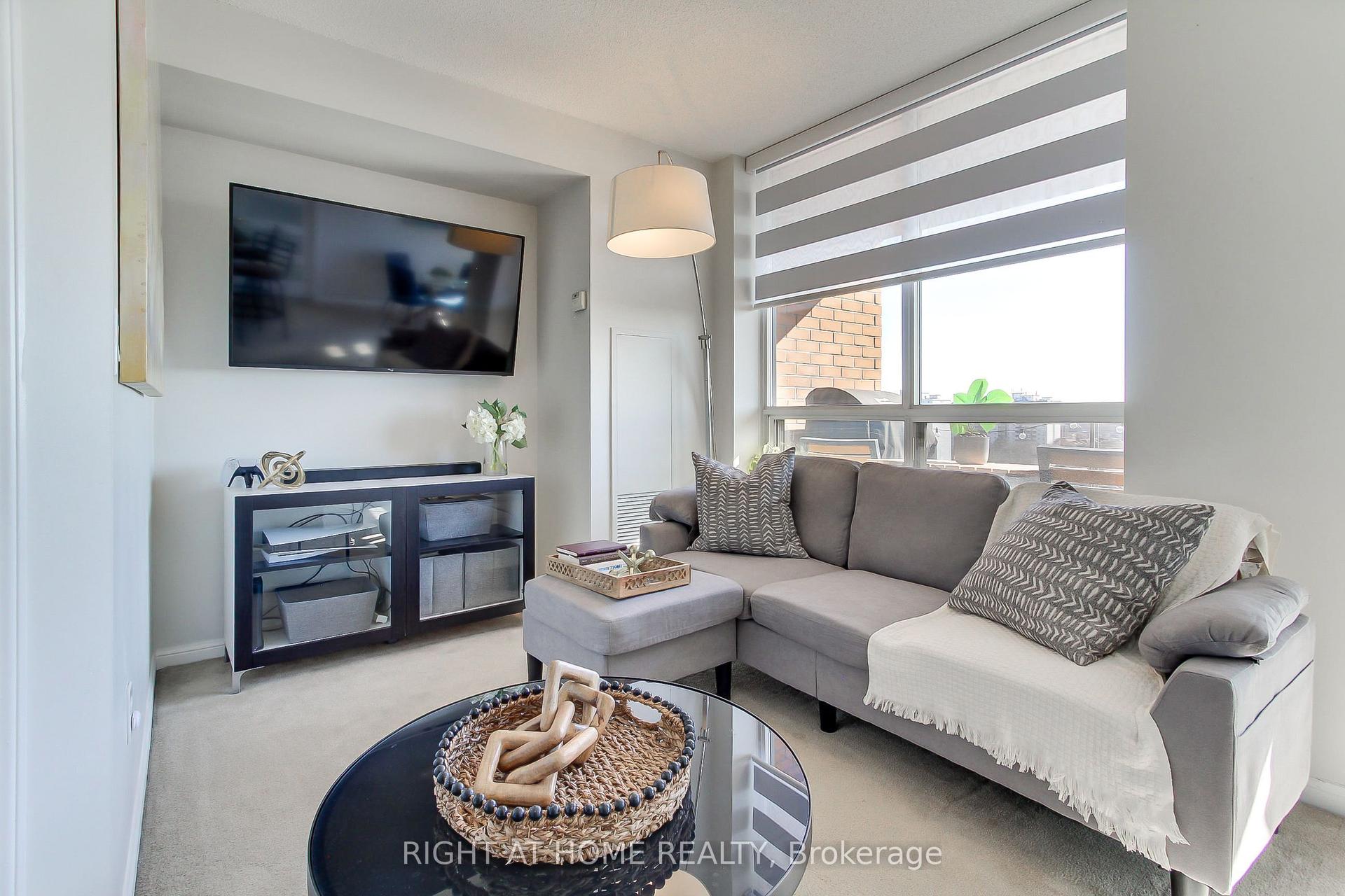 1140 Parkwest Place 1002 #1002 — photo 1