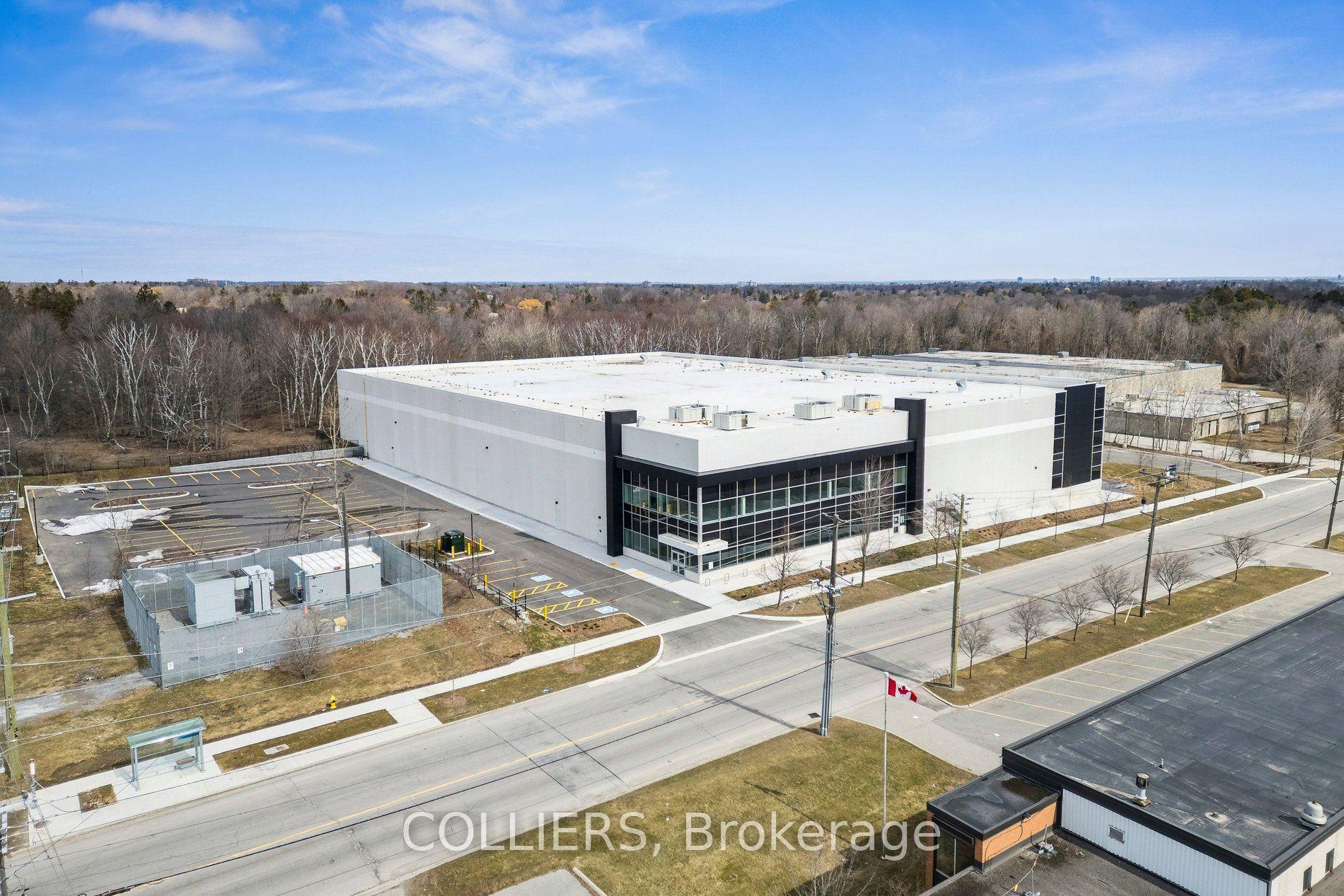 610 Coronation Drive — photo 1