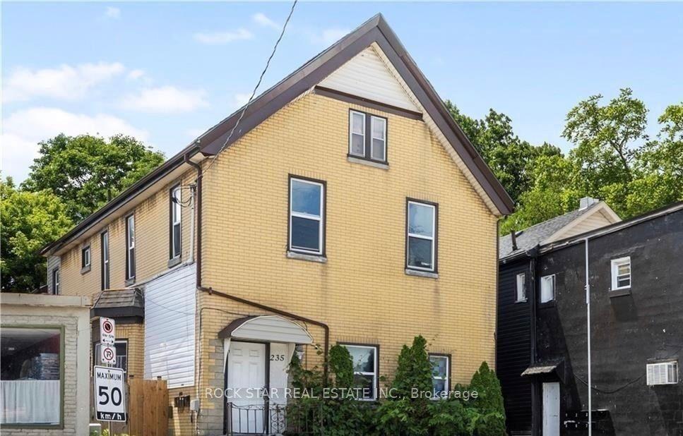 235 Hamilton Road — photo 1