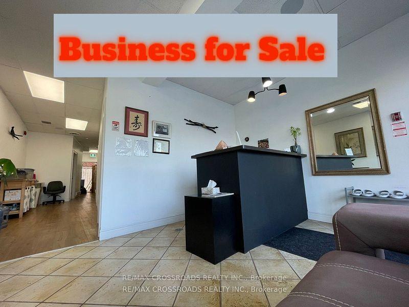 1716 QUEEN ST Street E — photo 1