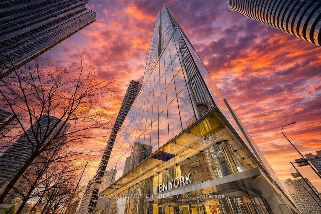 10 YORK Street 5512 #5512 — photo 1