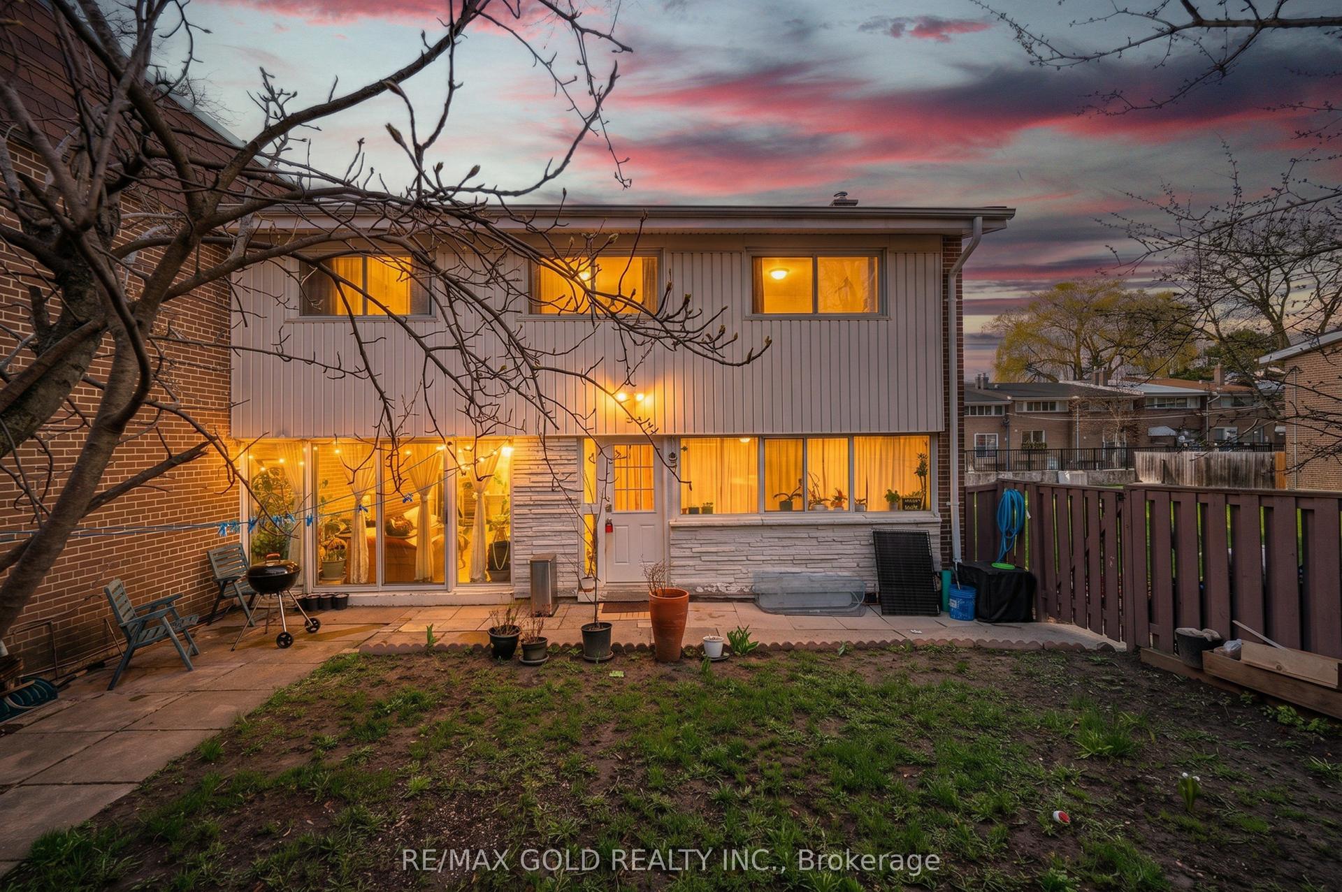 30 Sentinel Road 2 #2 — photo 1