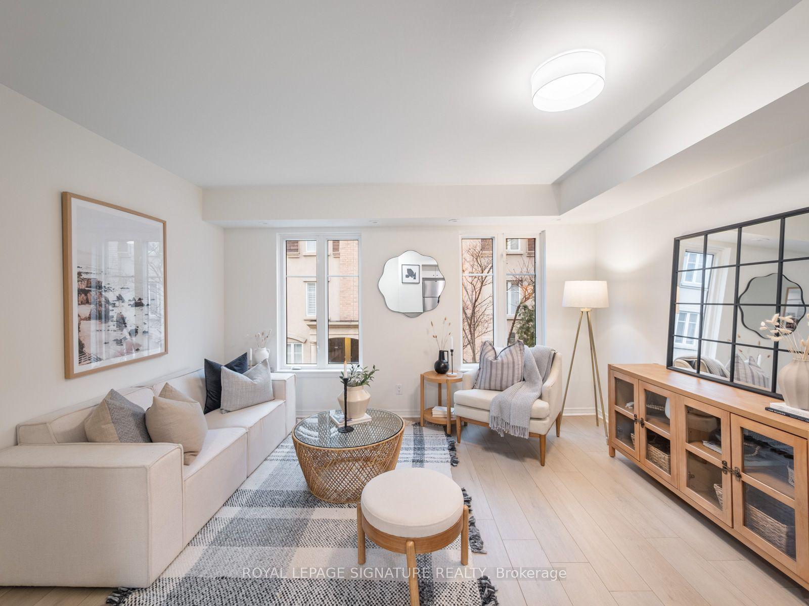 42 Western Battery Road 712 #712 — photo 1