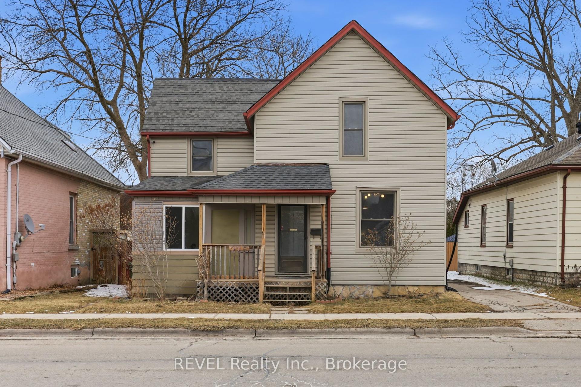 225 Ross Street — photo 1