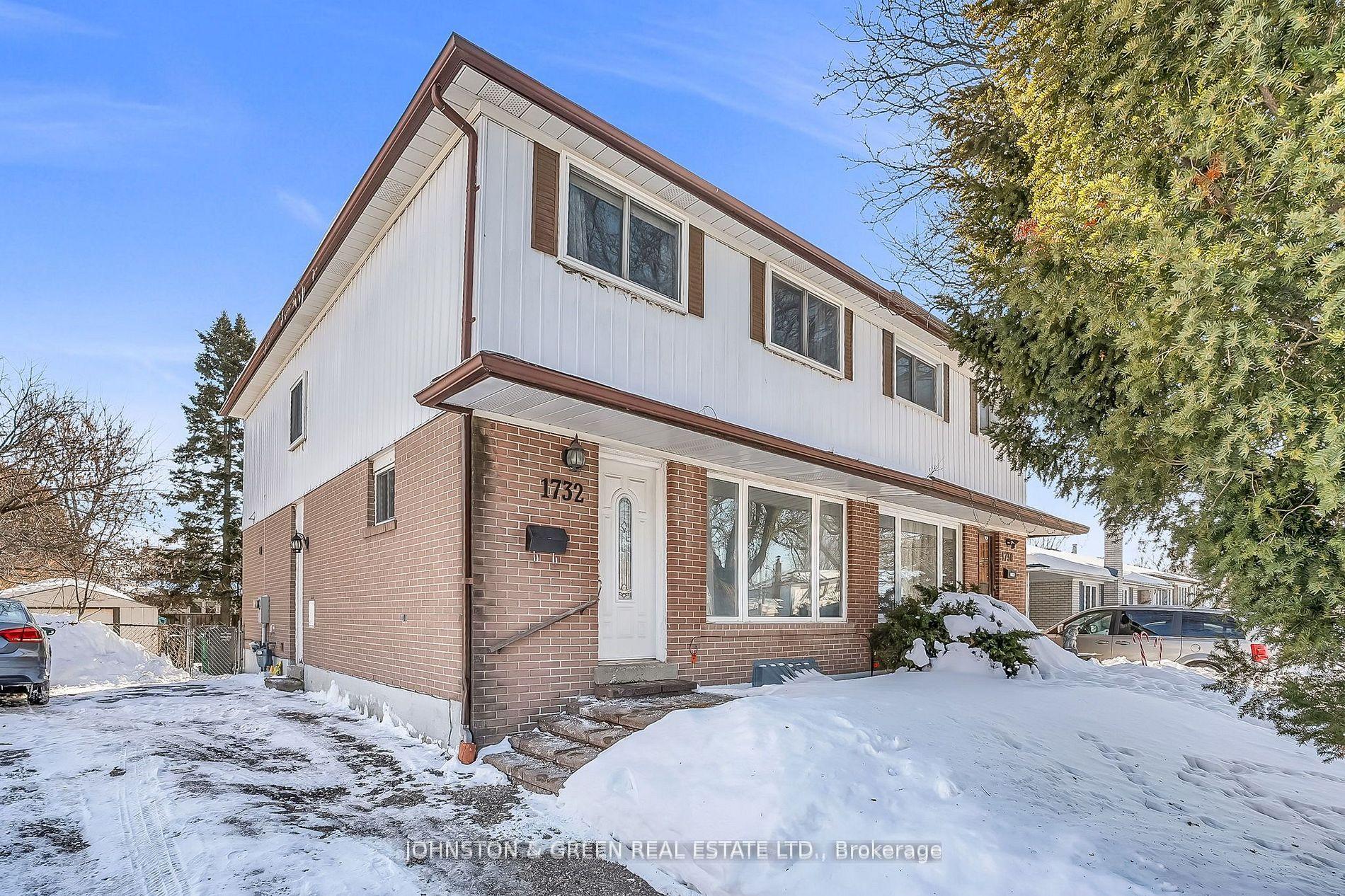 1732 Oberon Crescent — photo 1