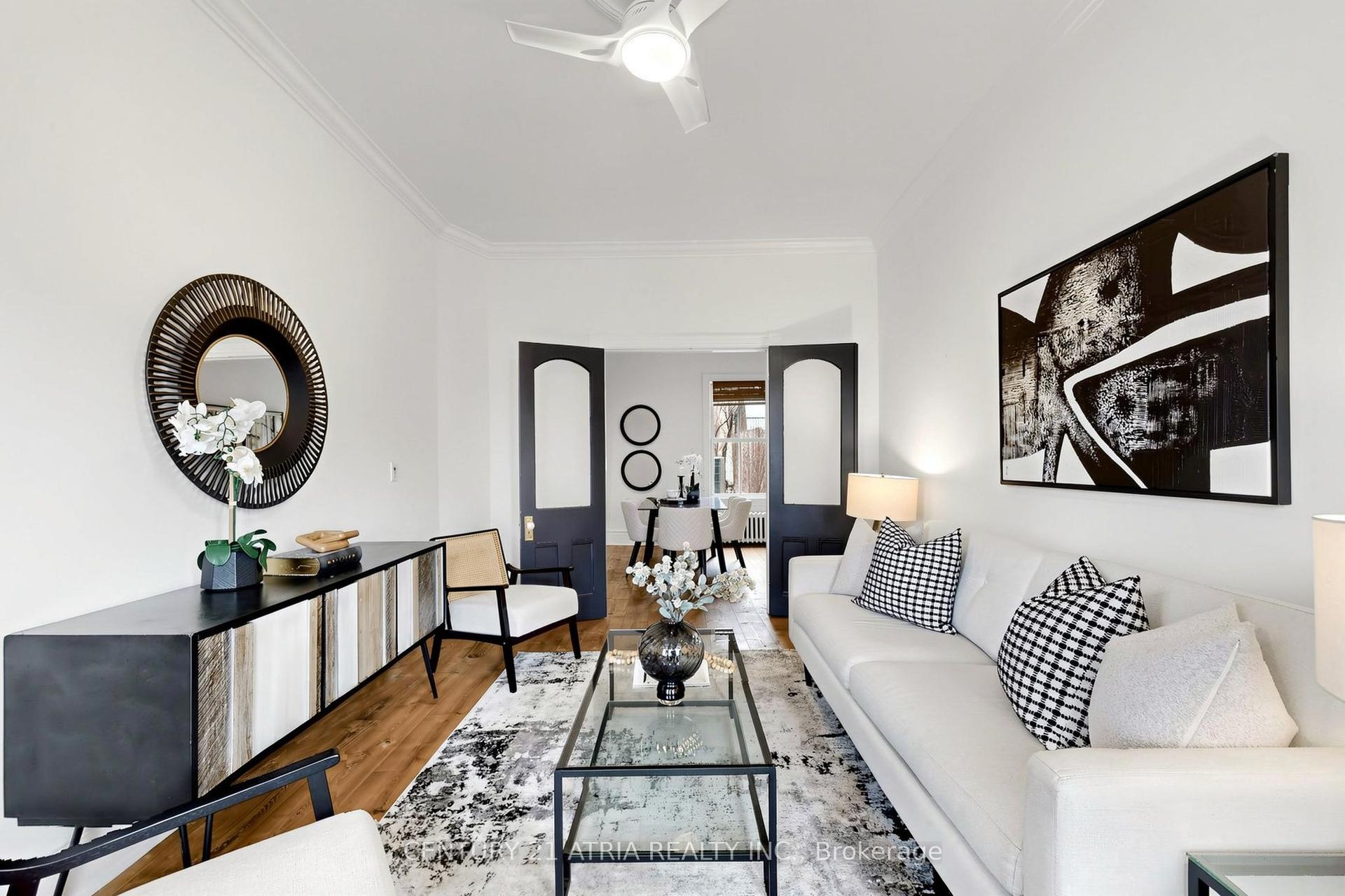 106 Oxford Street — photo 1