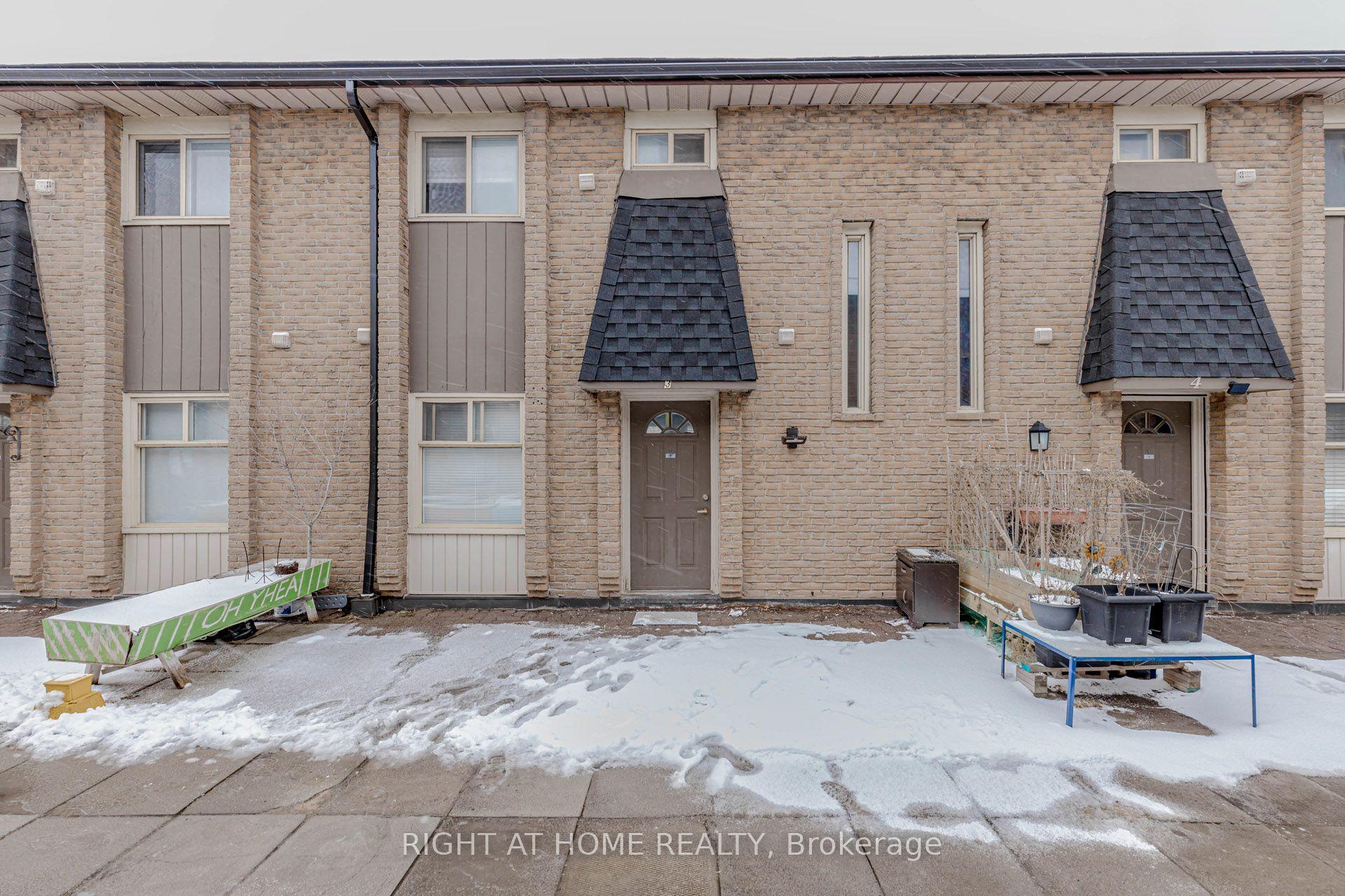 40 Rexdale Boulevard 3 #3 — photo 1