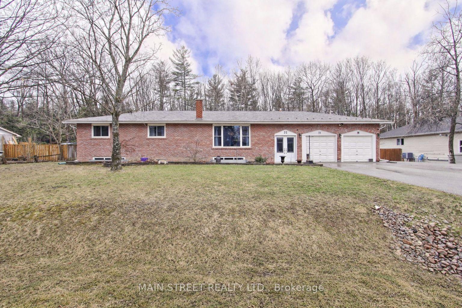 52 Maple Avenue — photo 1