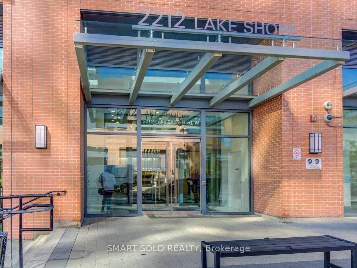 2212 Lake Shore Boulevard 1503 #1503 — photo 1