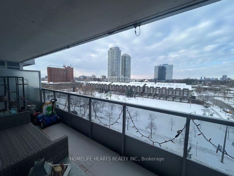 181 Village Green Square 618 #618 — photo 1