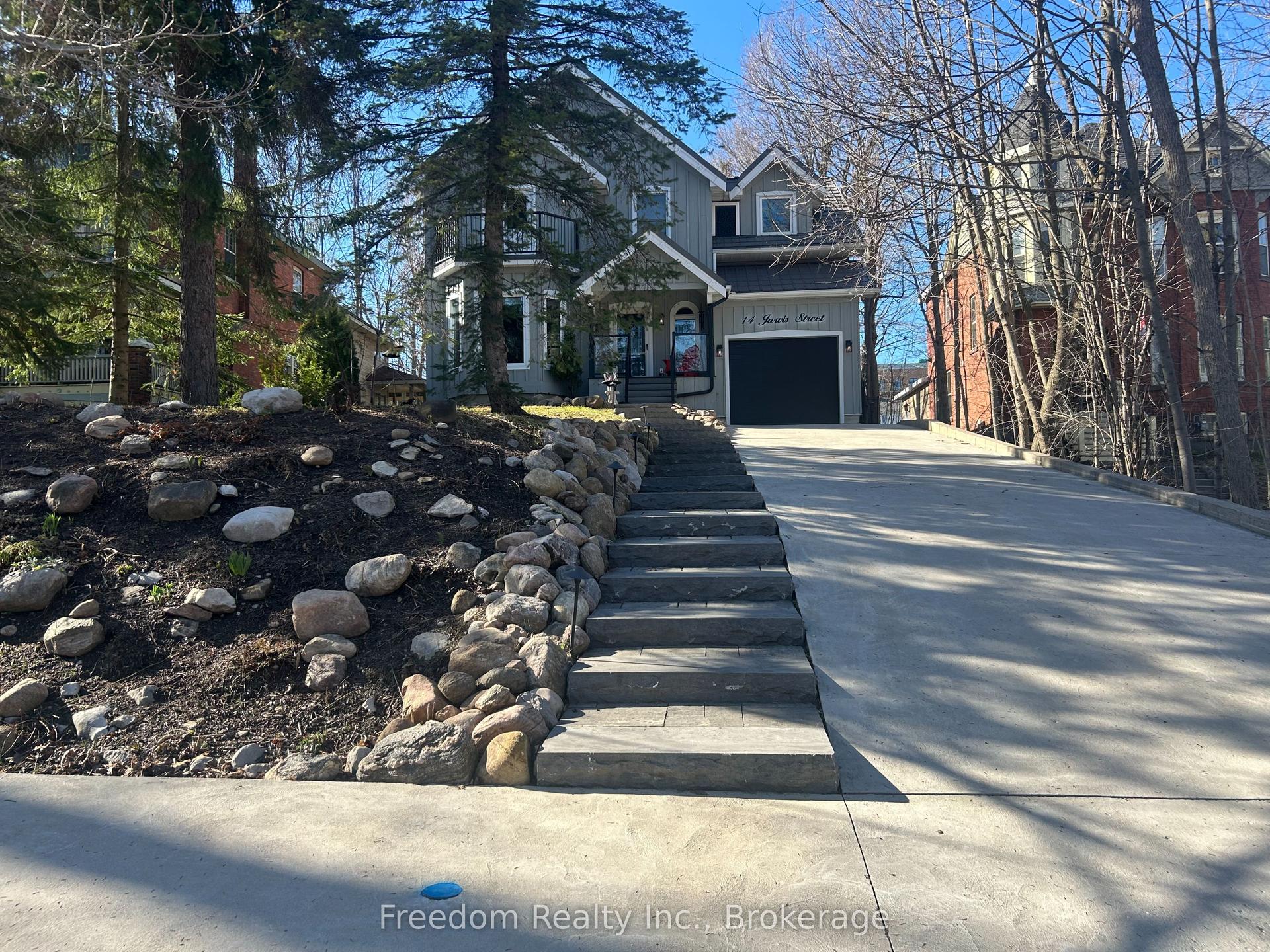 14 Jarvis Street — photo 1