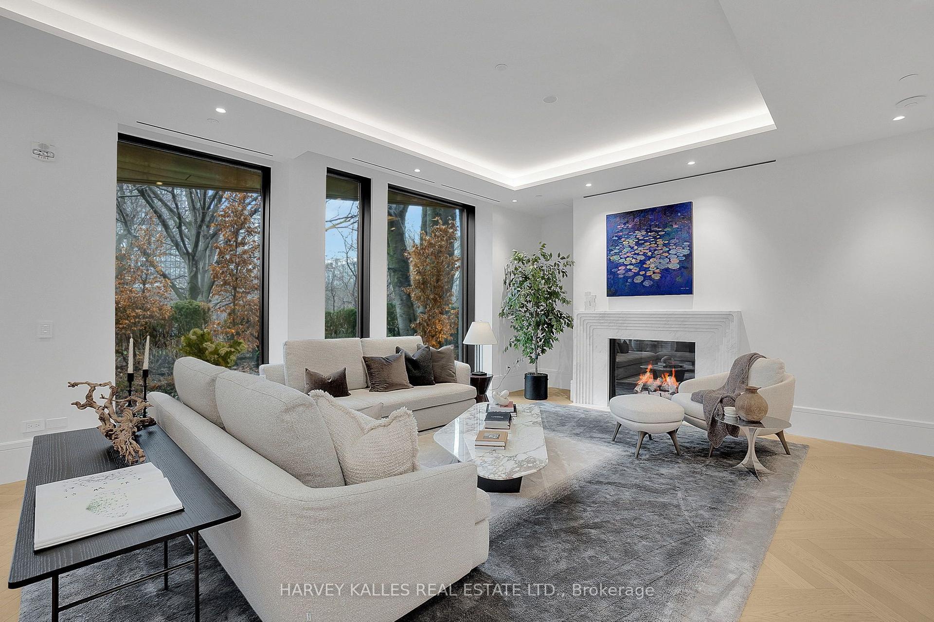 7 Dale Avenue 104 #104 — photo 1