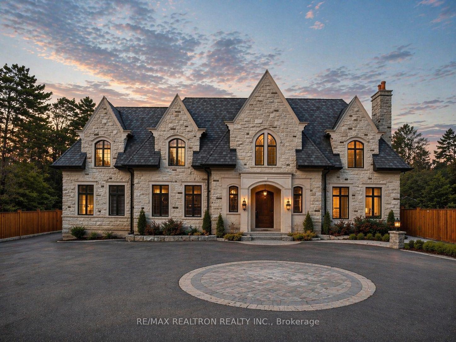 138 Centre Street — photo 1