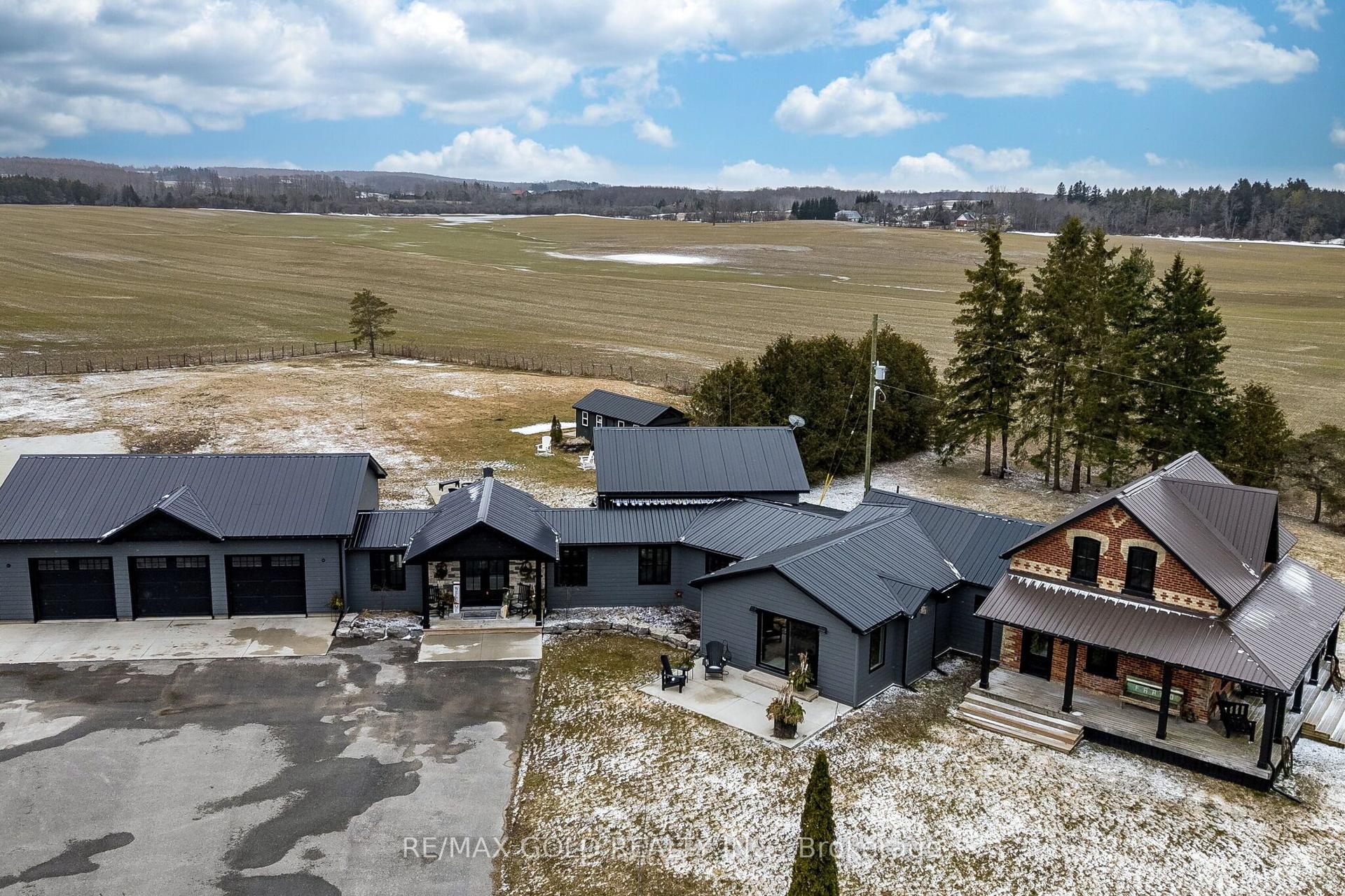 408082 Grey4 Road — photo 1