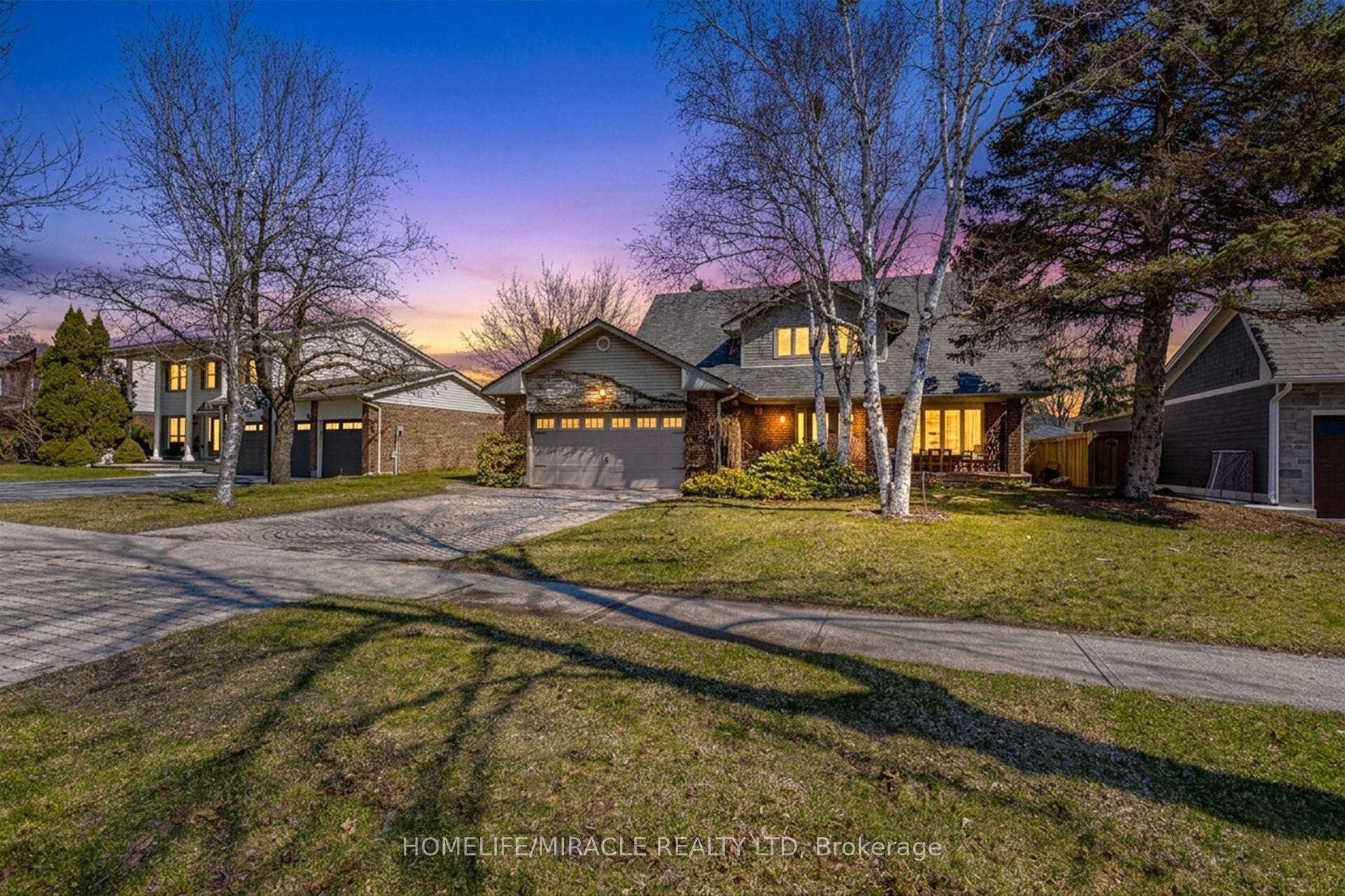 253 McCraney Street W — photo 1